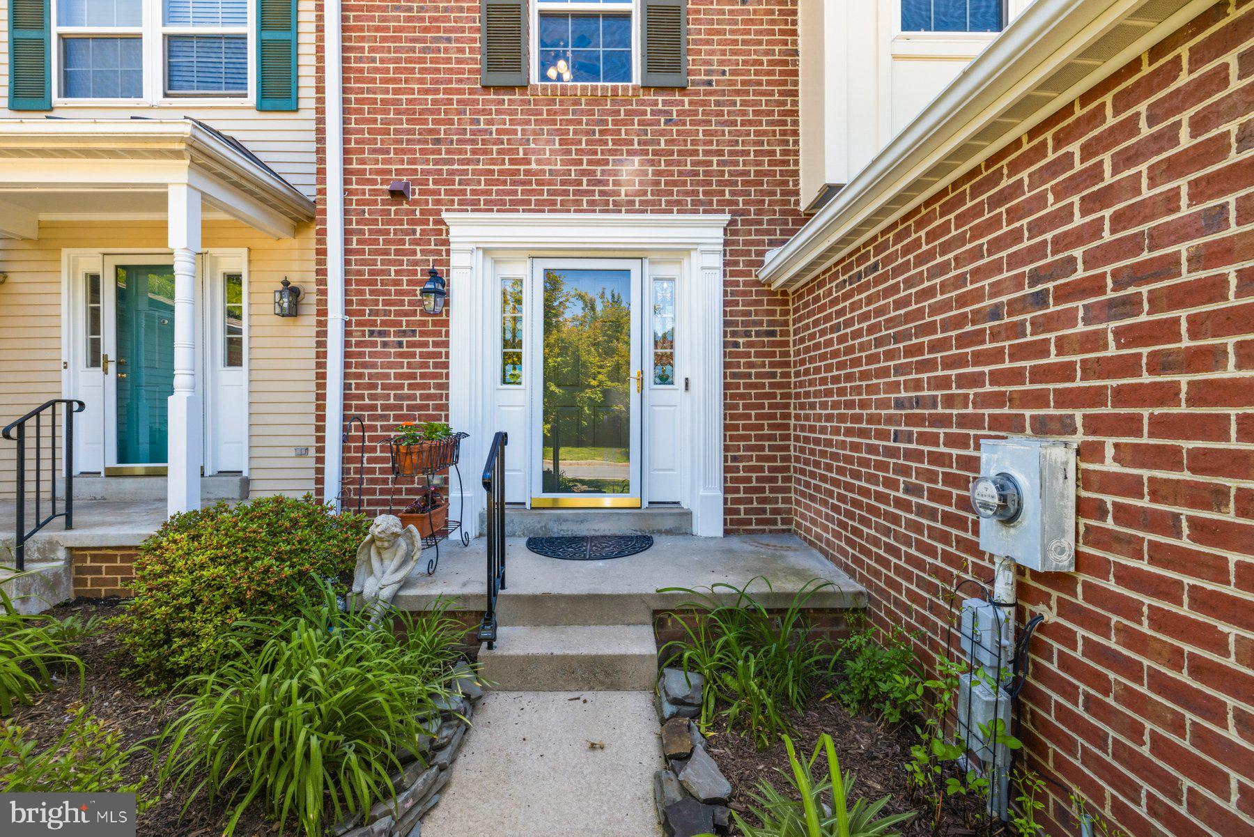 WATERSIDE - Residential