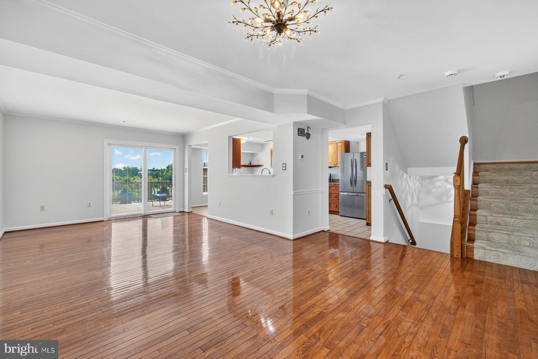 WATERSIDE - Residential