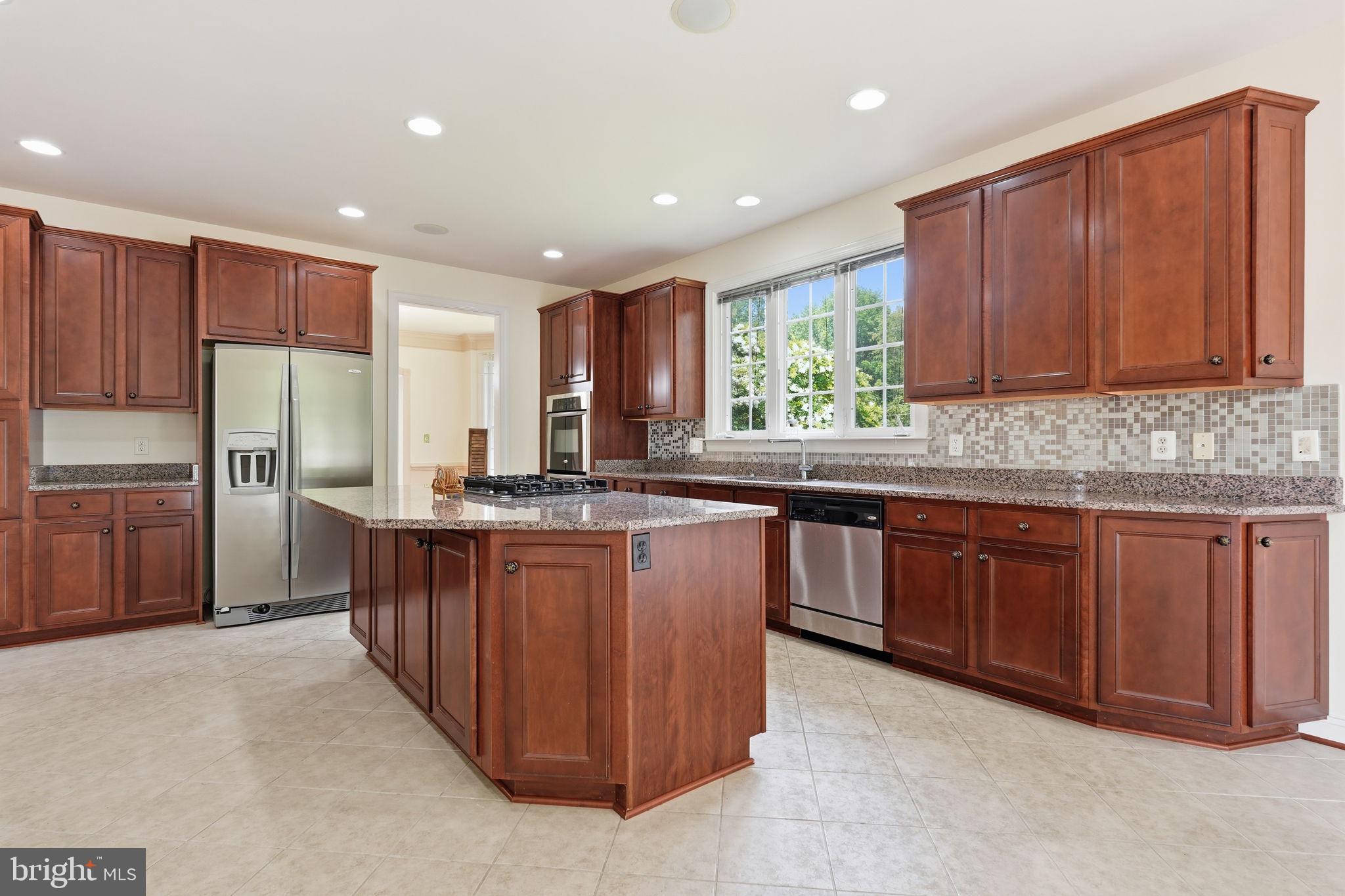 BROAD CREEK LANDING - Residential