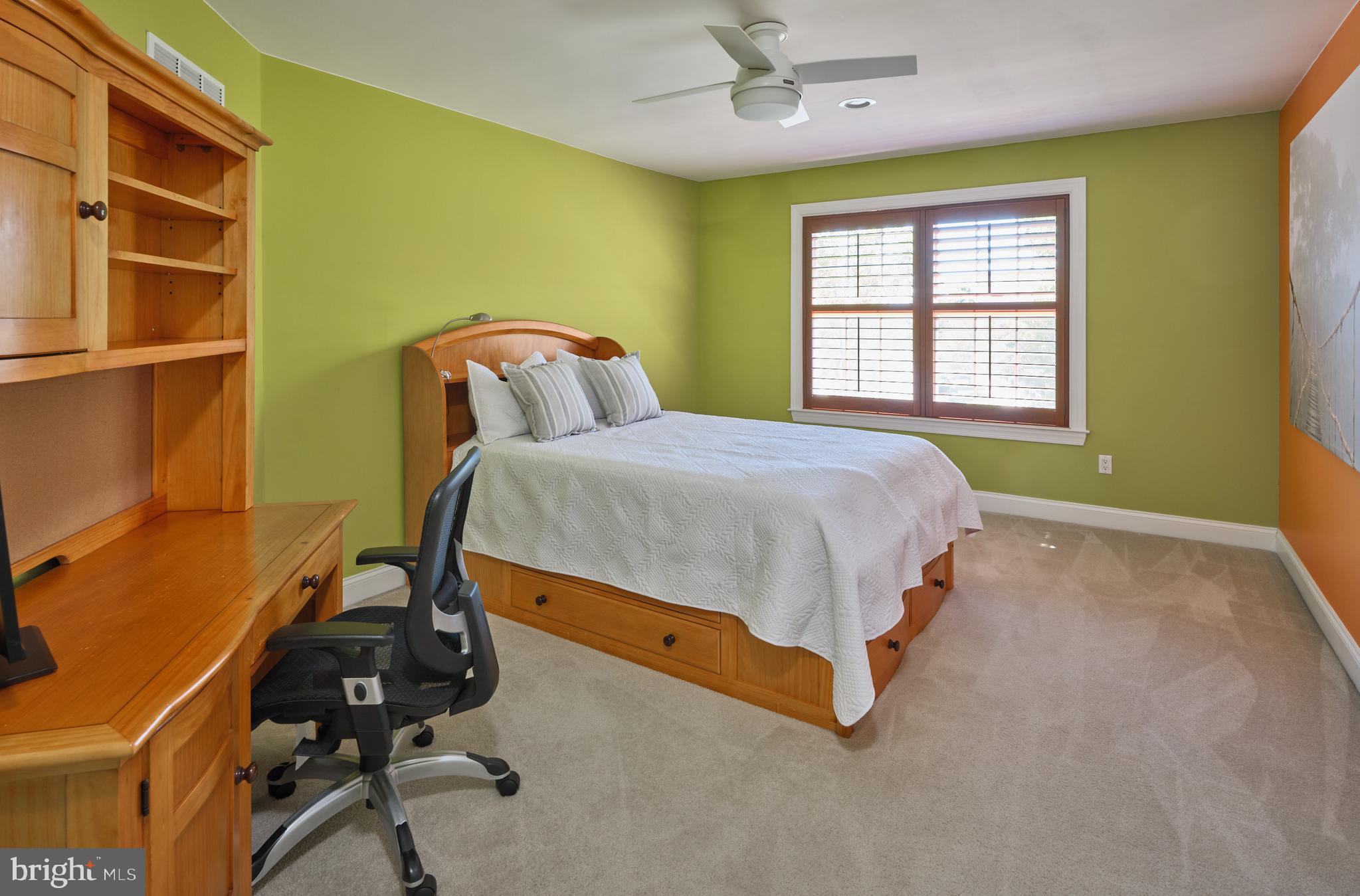 WINDSOR SQUARE - Residential