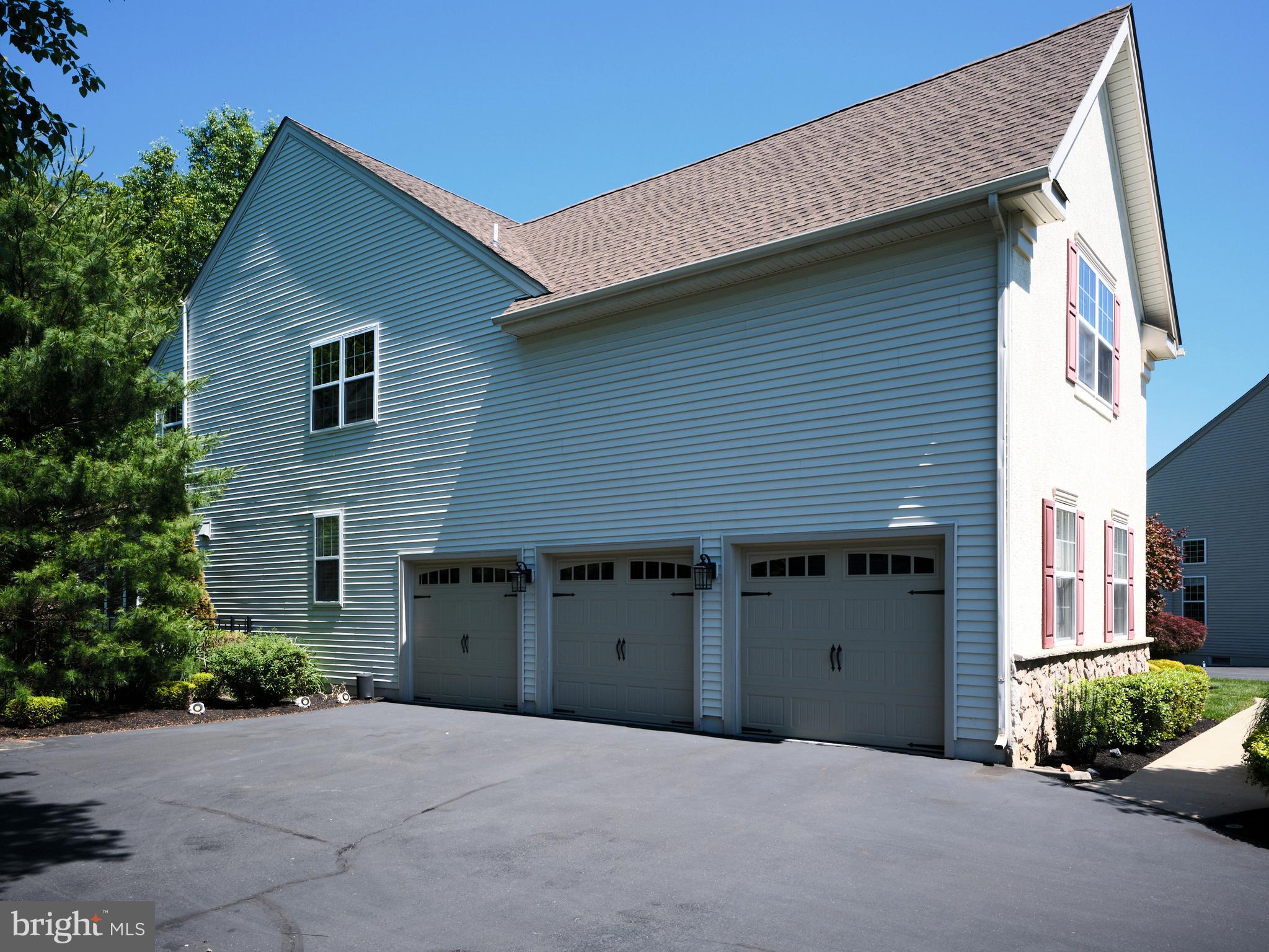 WINDSOR SQUARE - Residential
