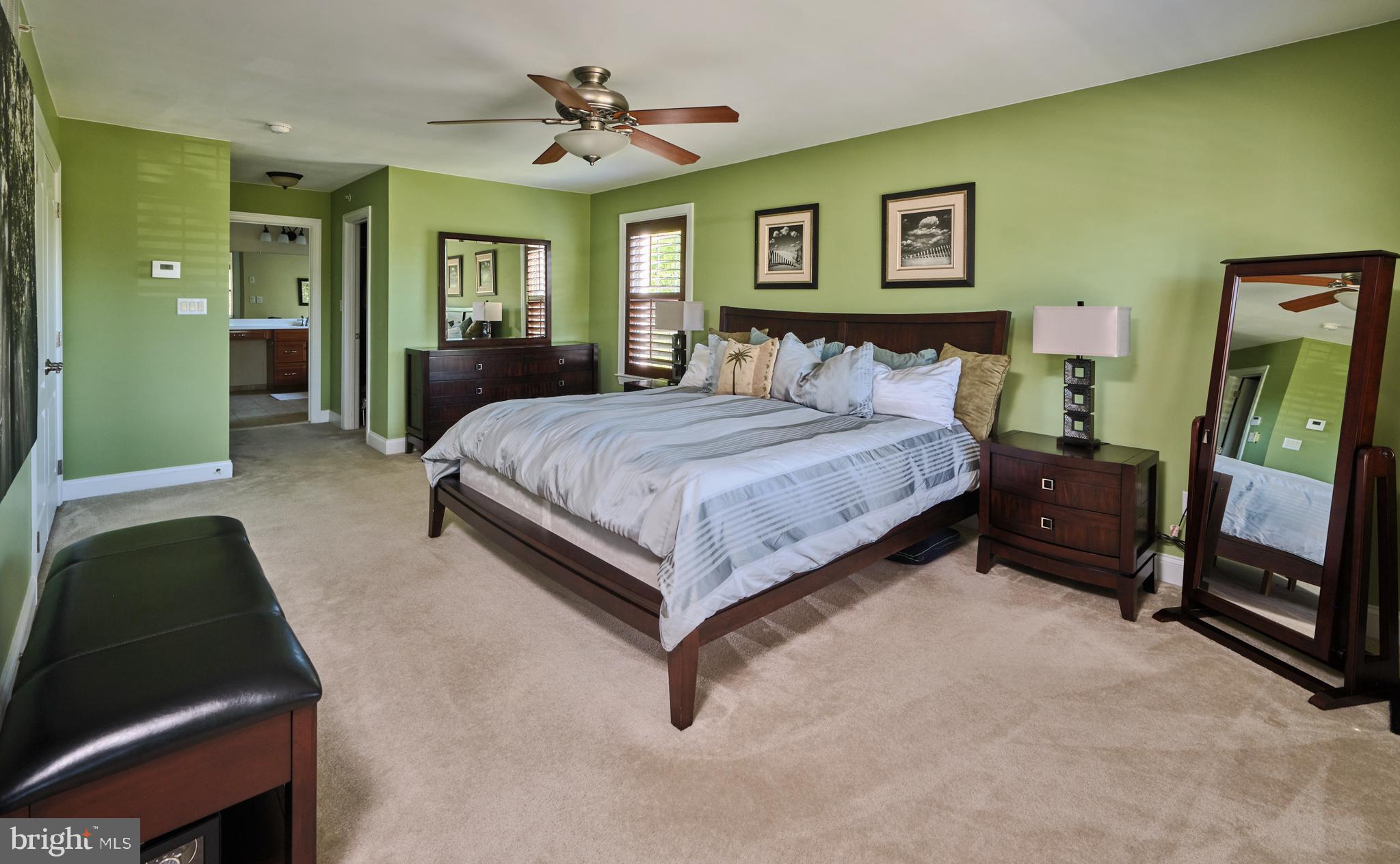 WINDSOR SQUARE - Residential