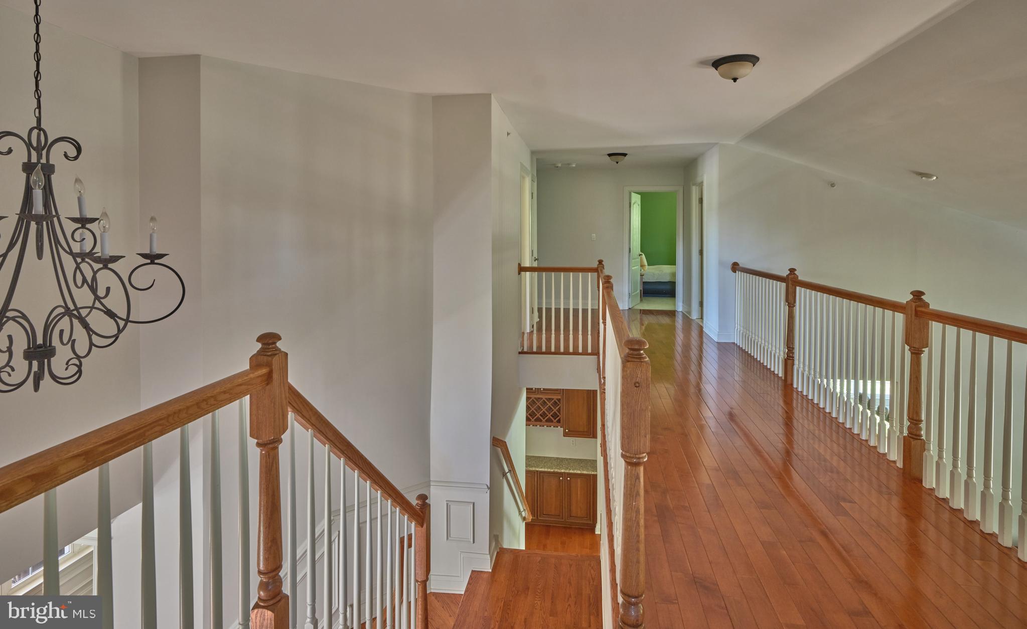 WINDSOR SQUARE - Residential