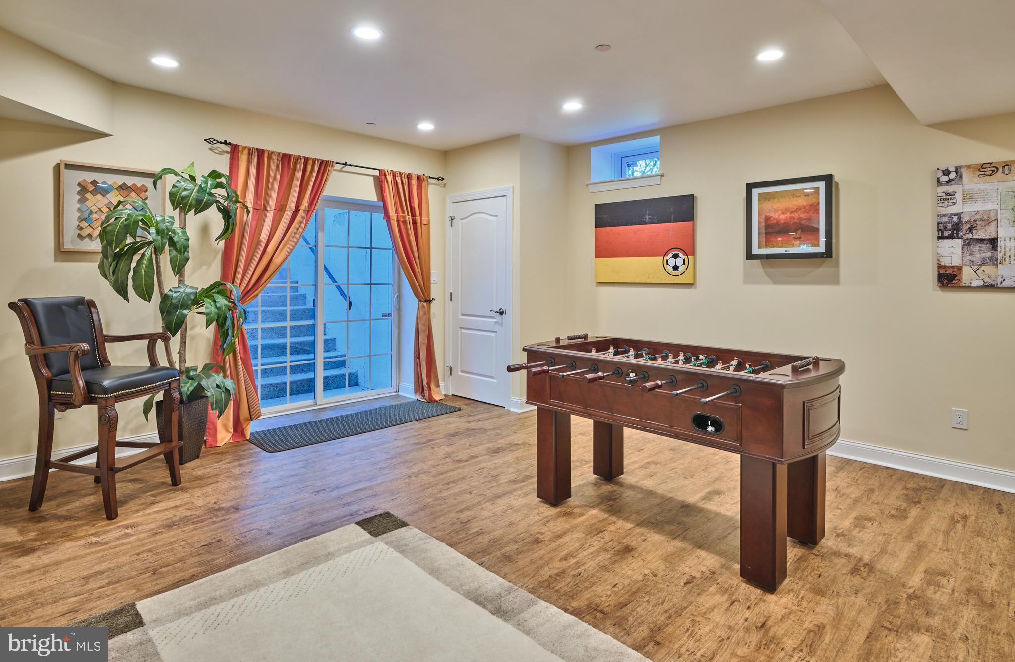 WINDSOR SQUARE - Residential