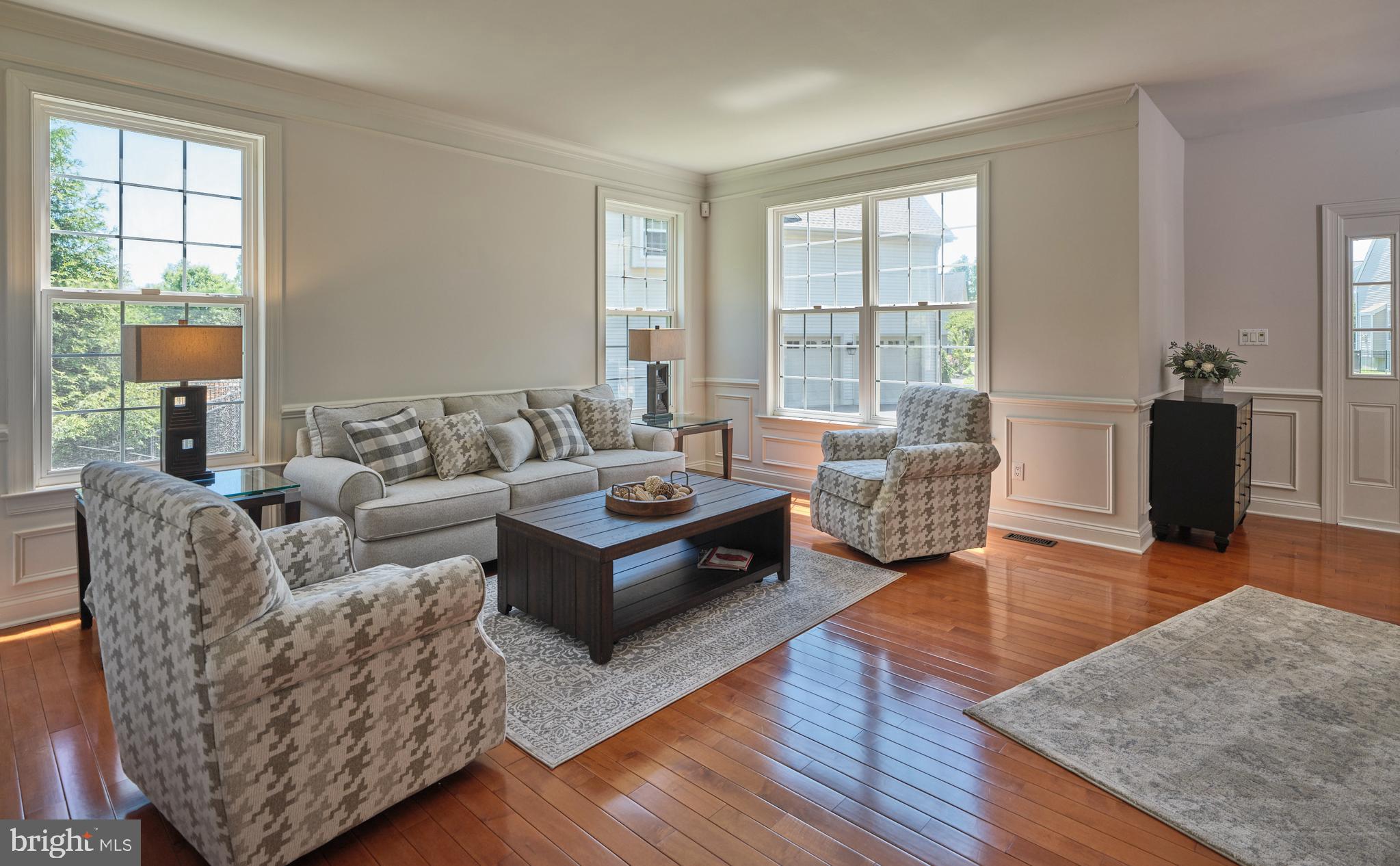 WINDSOR SQUARE - Residential