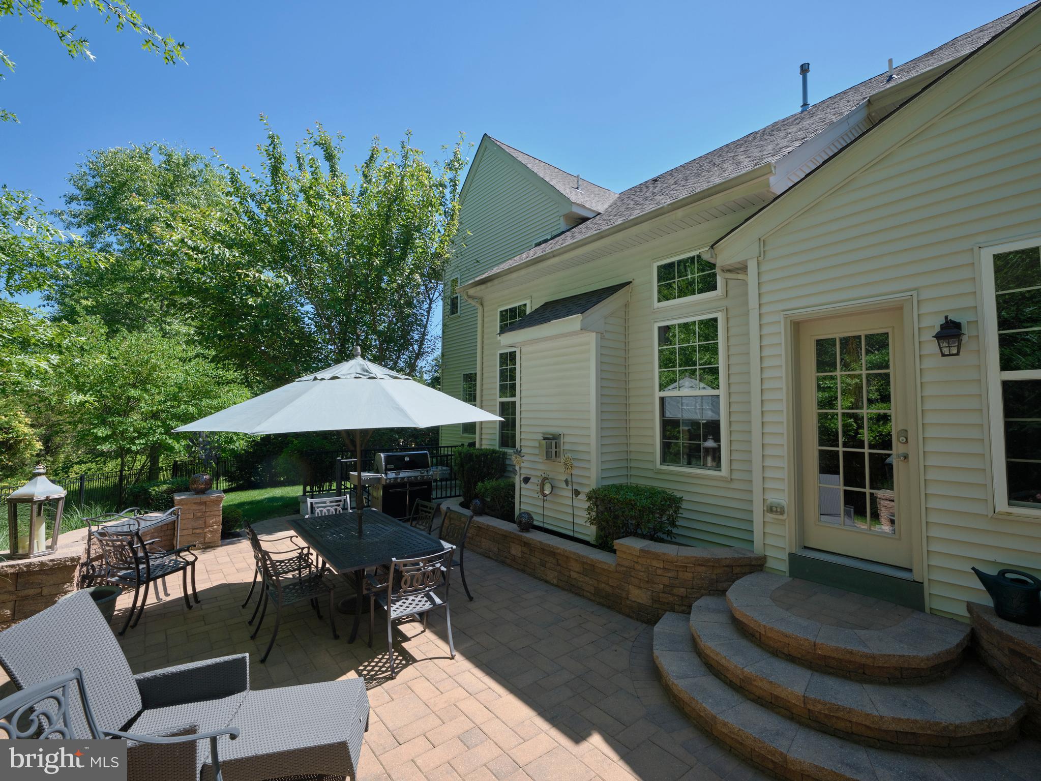 WINDSOR SQUARE - Residential