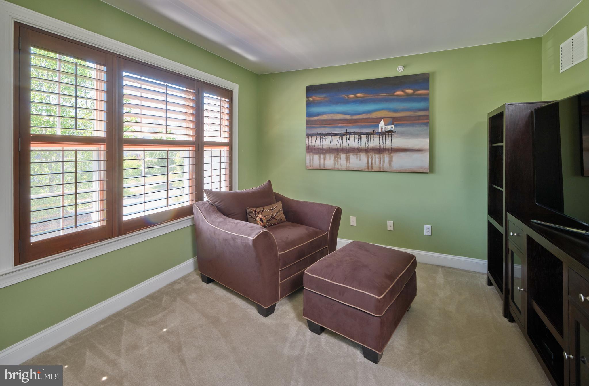 WINDSOR SQUARE - Residential