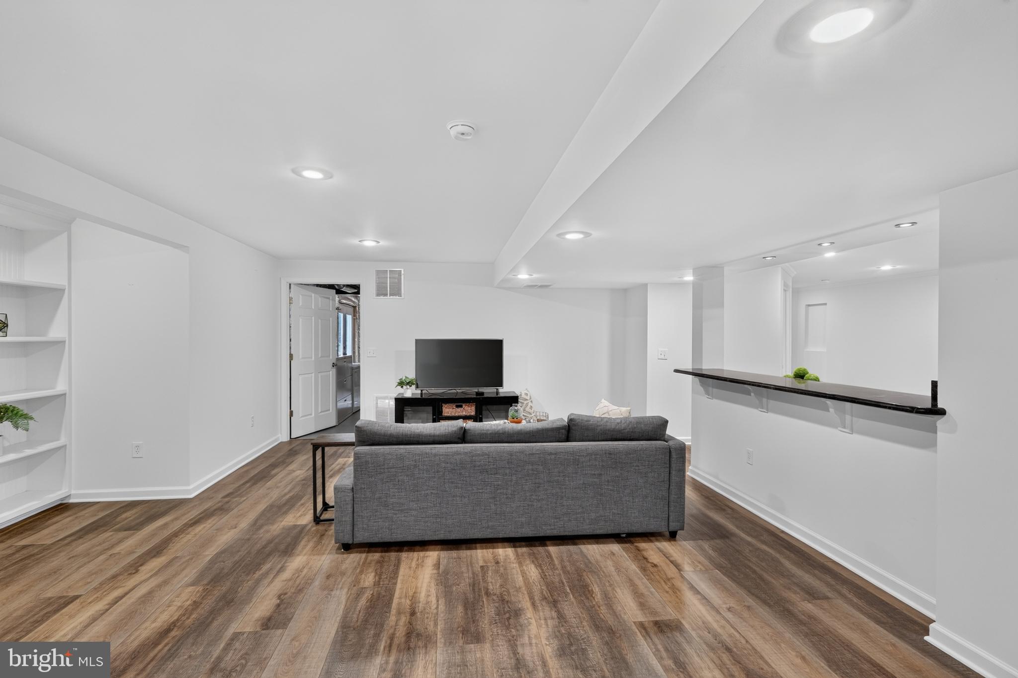 FARMWELL HUNT - Residential