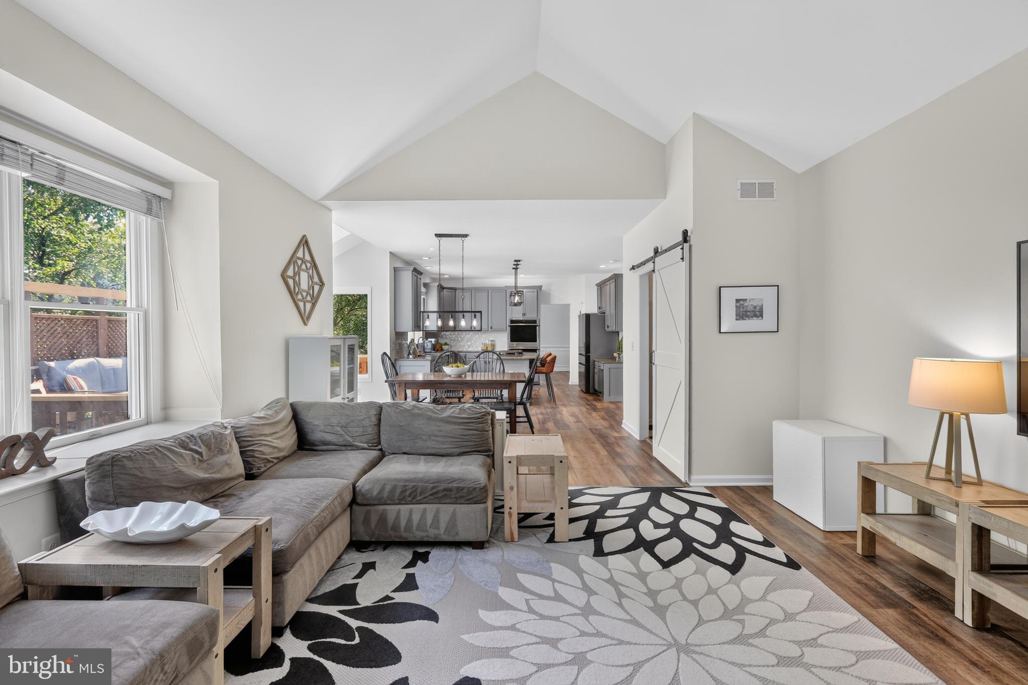 FARMWELL HUNT - Residential