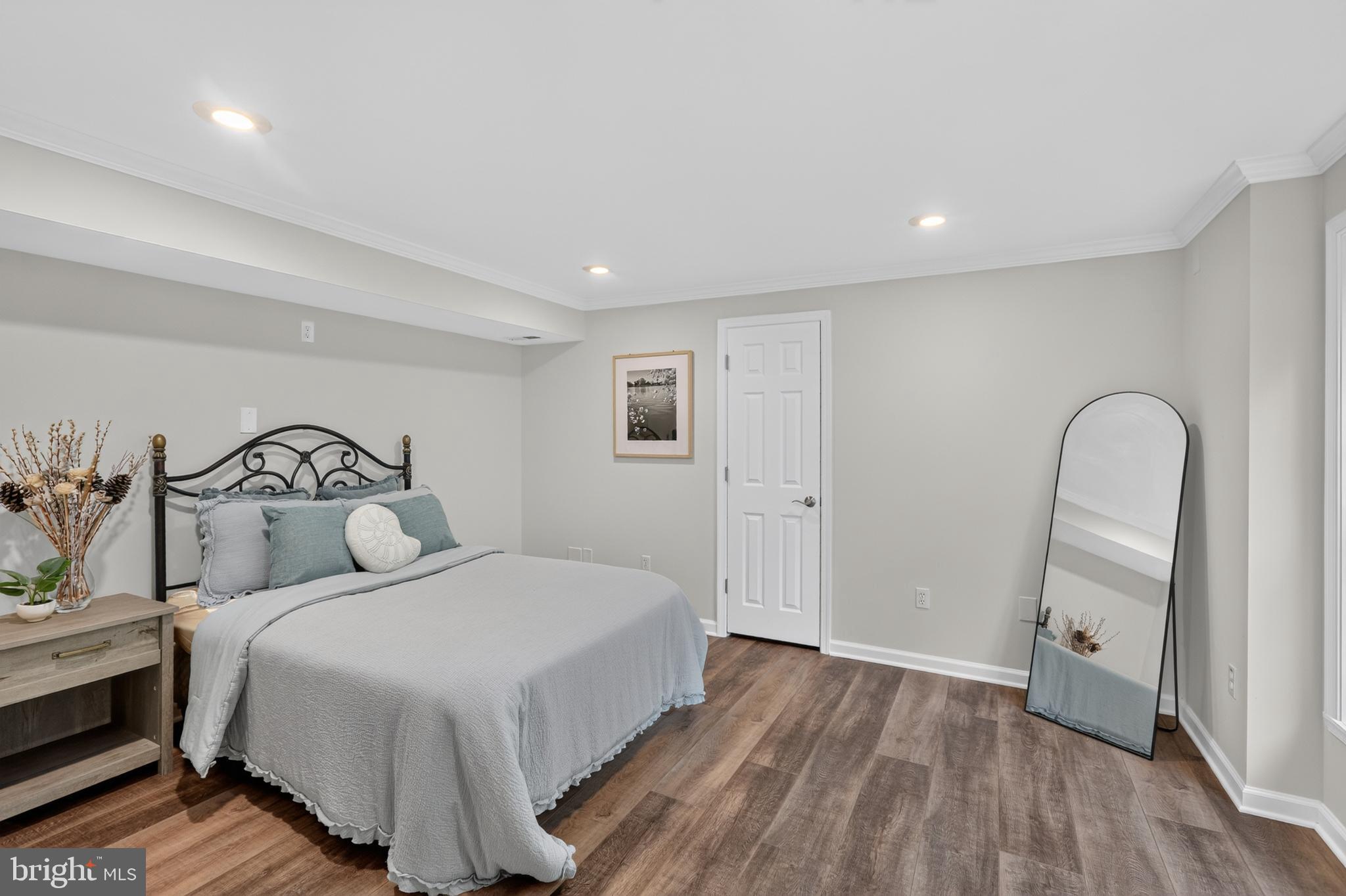 FARMWELL HUNT - Residential