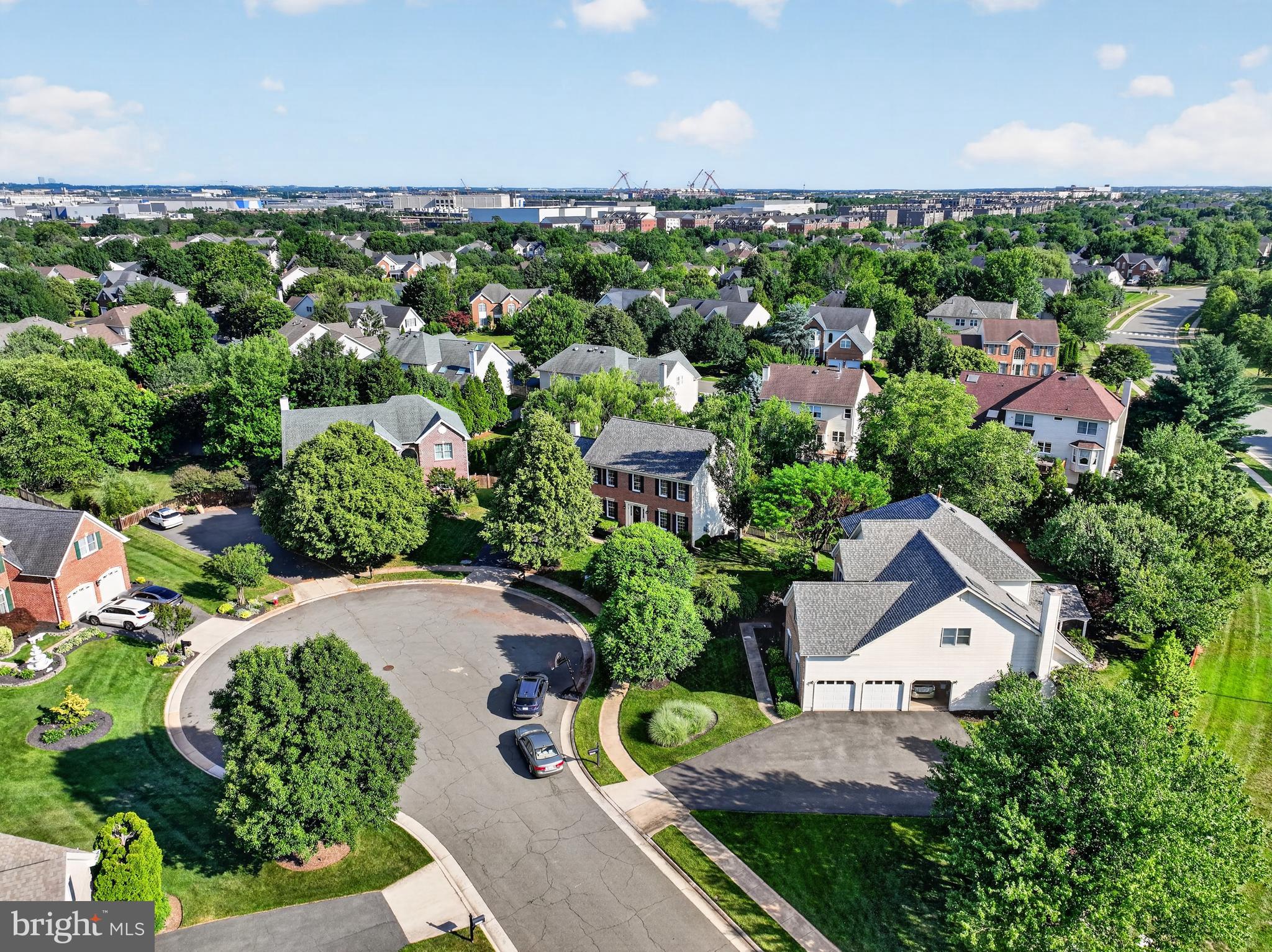 FARMWELL HUNT - Residential