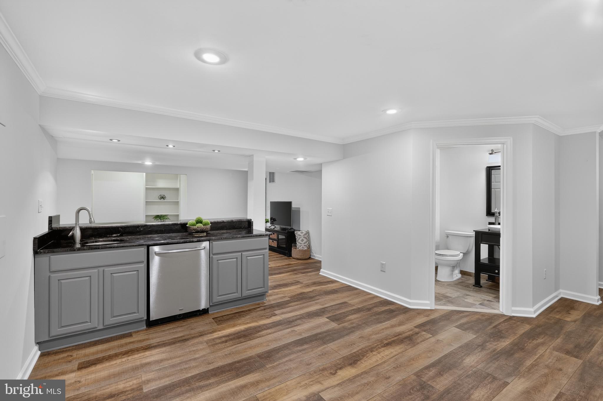FARMWELL HUNT - Residential