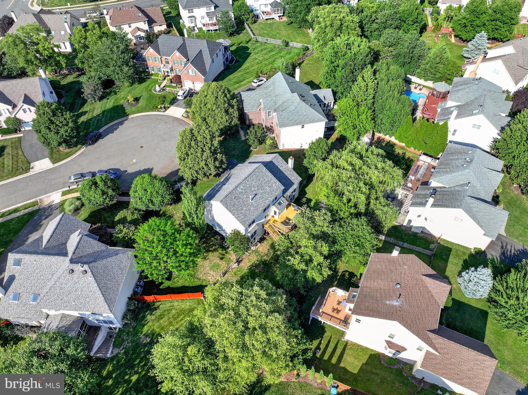 FARMWELL HUNT - Residential