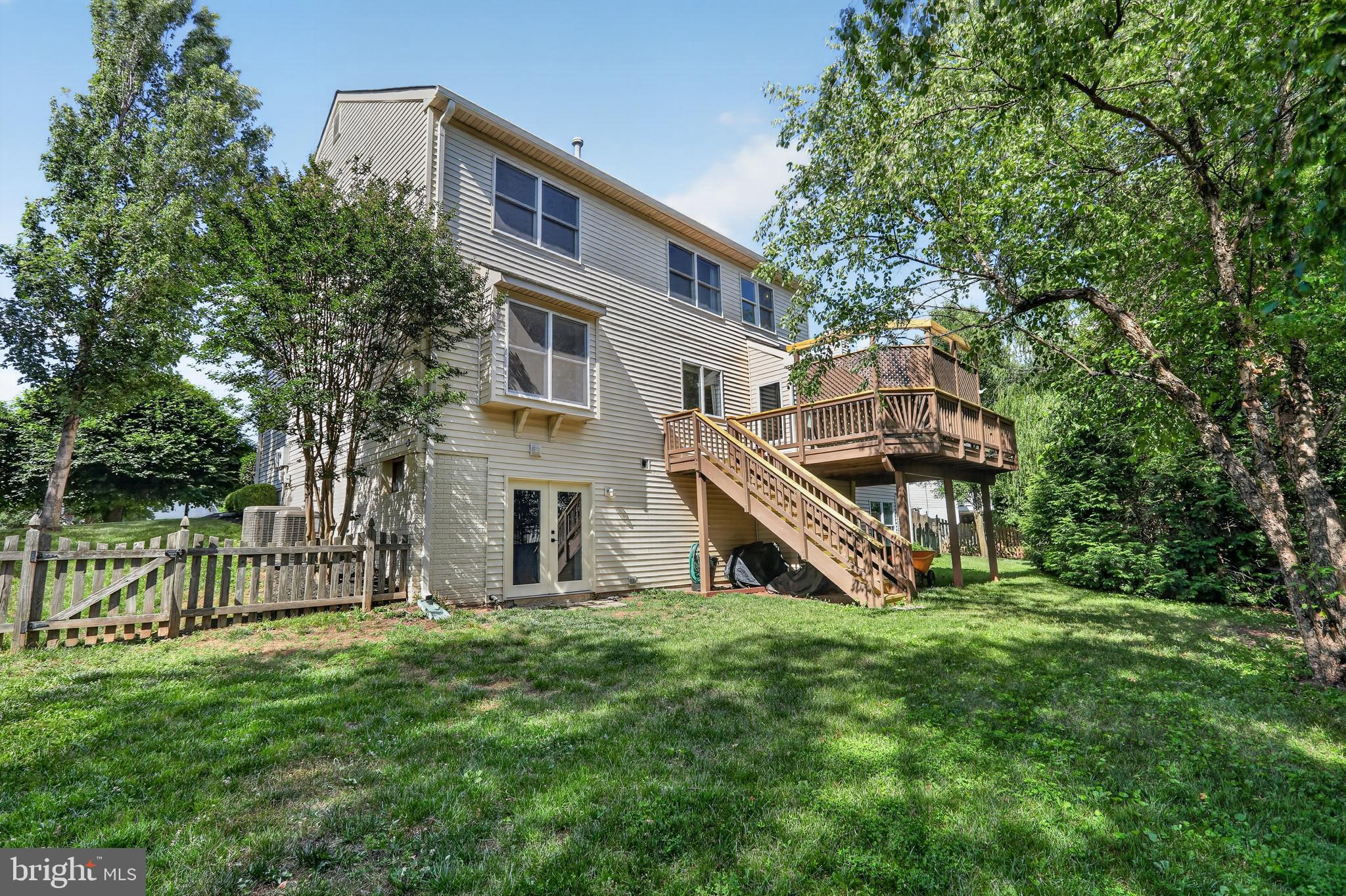 FARMWELL HUNT - Residential