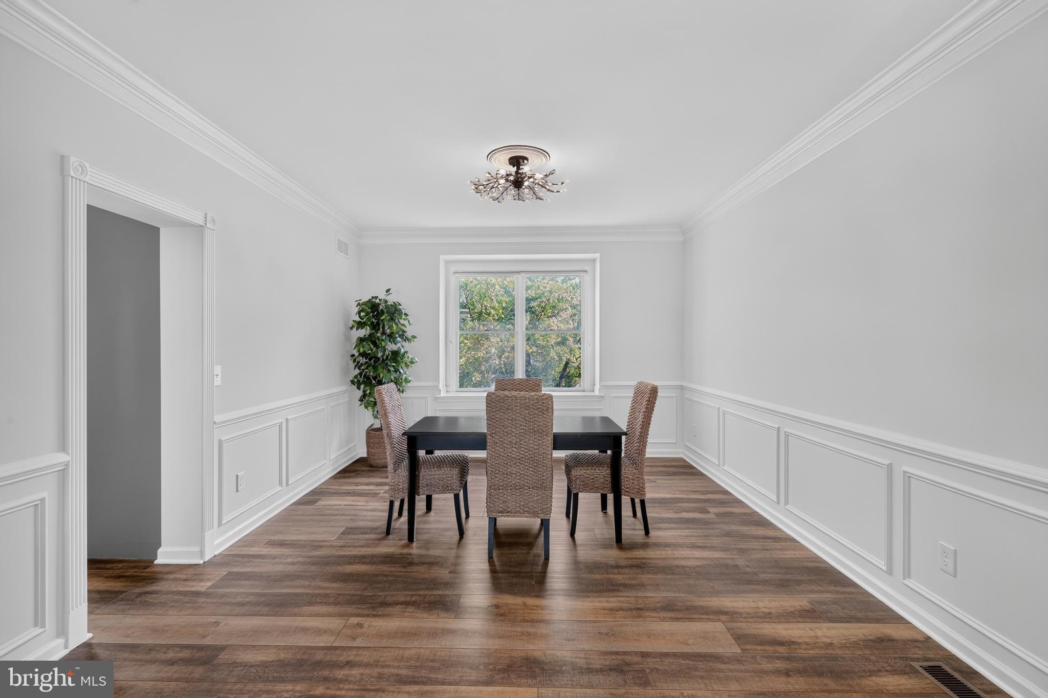 FARMWELL HUNT - Residential