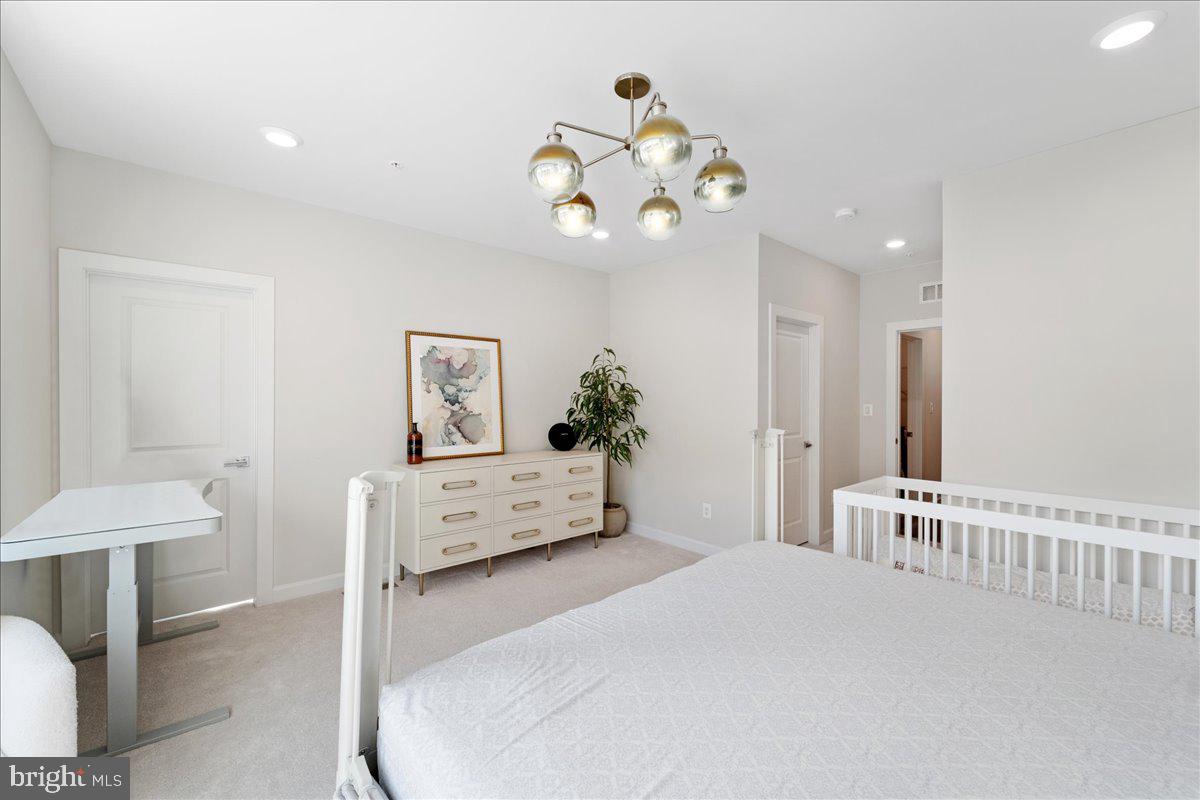 WOODLAND PARK - Residential Lease