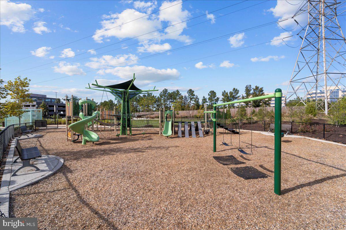 WOODLAND PARK - Residential Lease