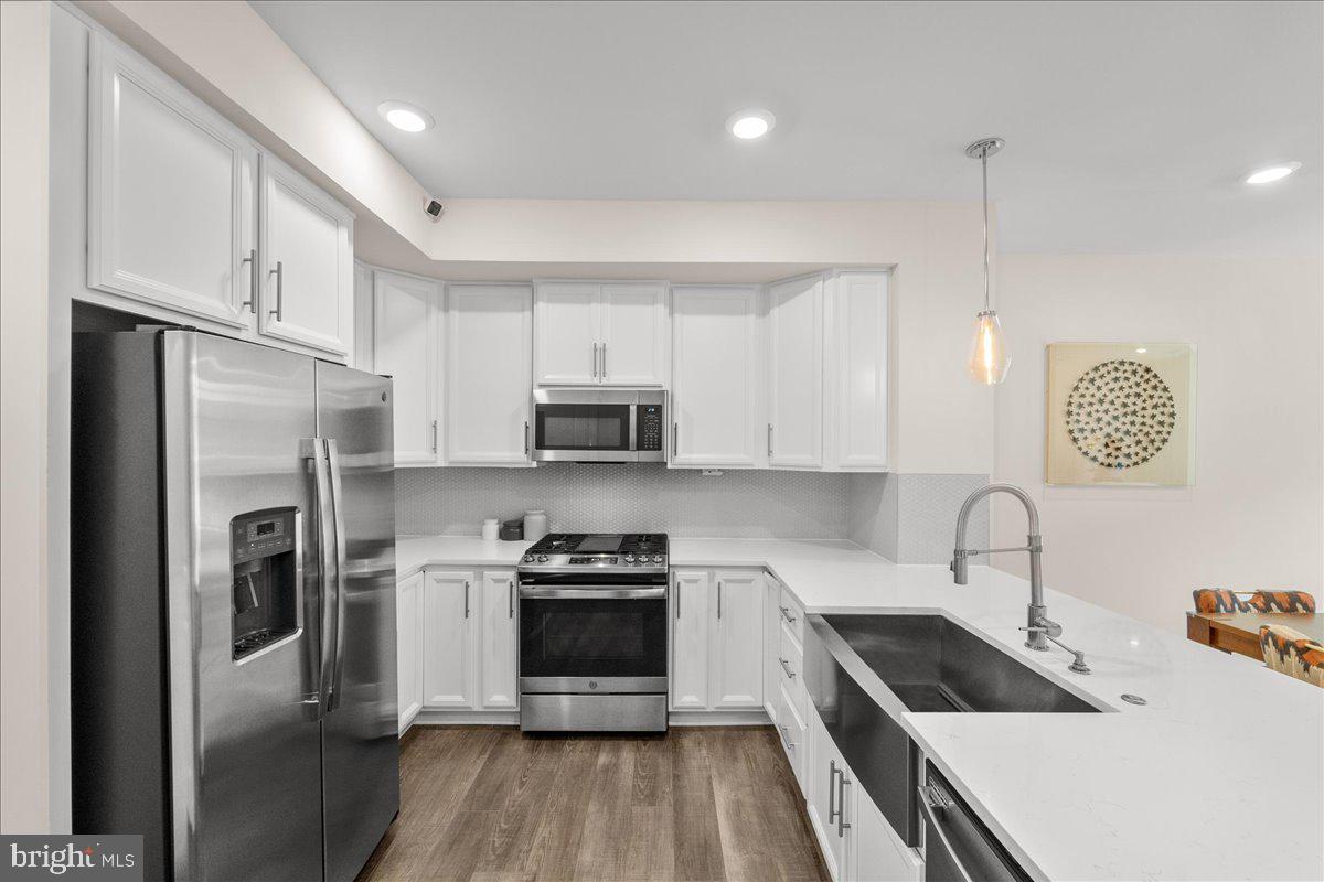 WOODLAND PARK - Residential Lease