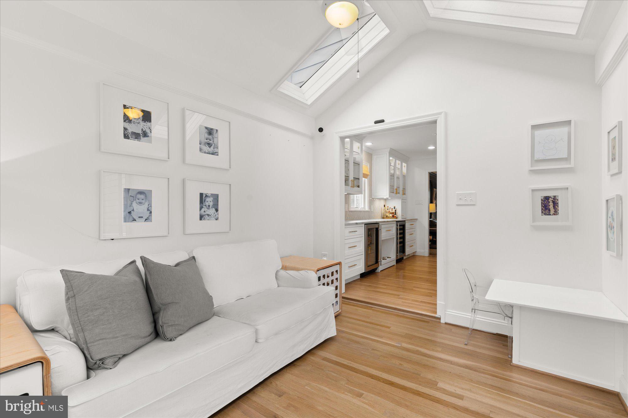 ROSEMONT - Residential
