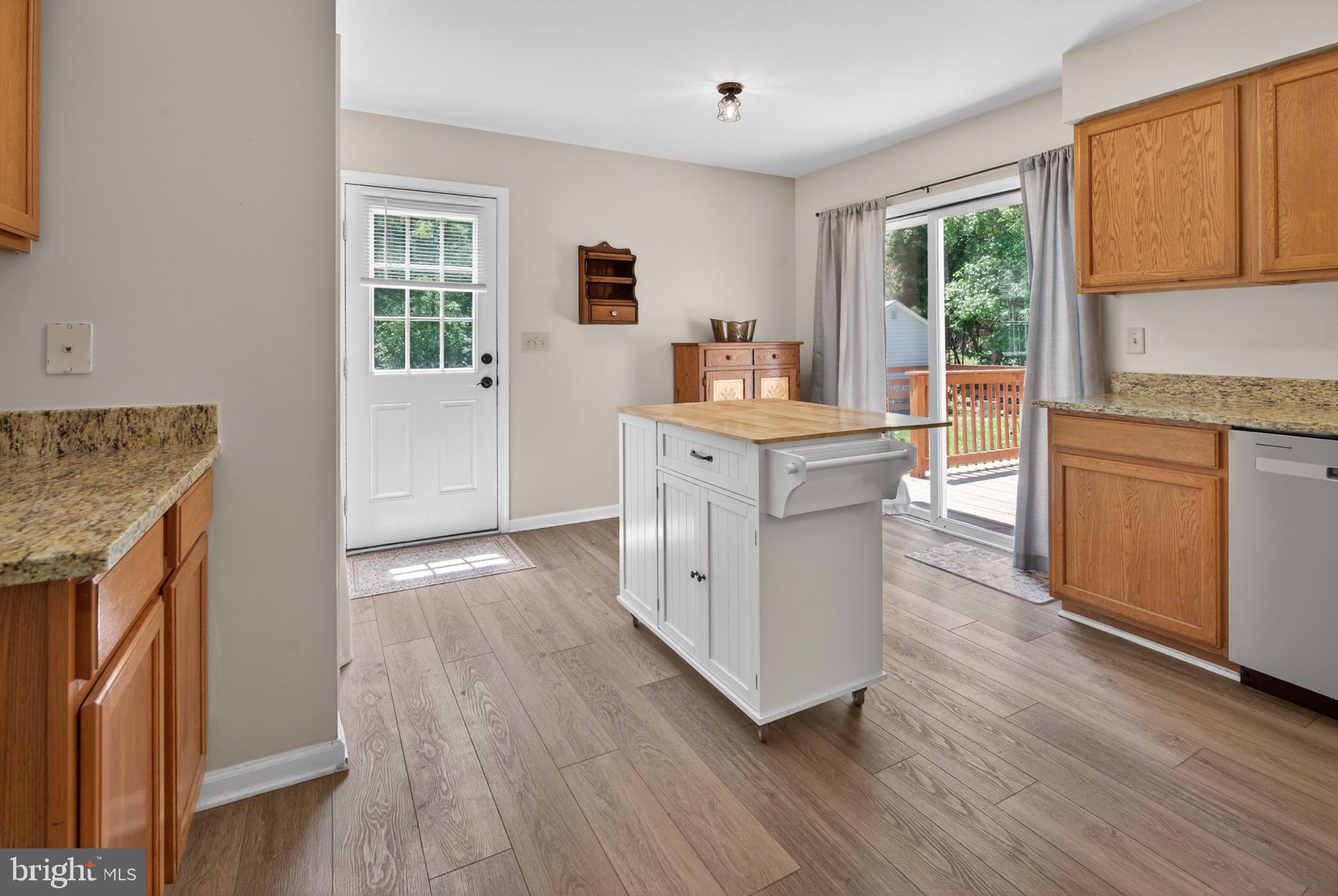 CHESAPEAKE LANDING - Residential