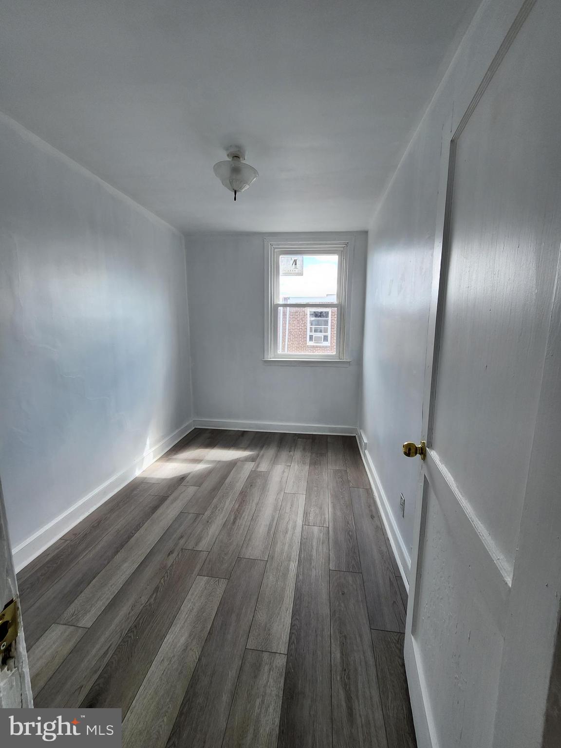 OXFORD CIRCLE - Residential