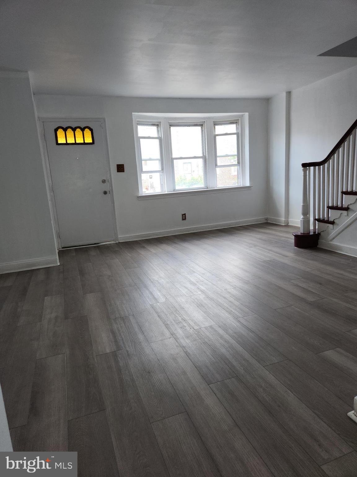 OXFORD CIRCLE - Residential