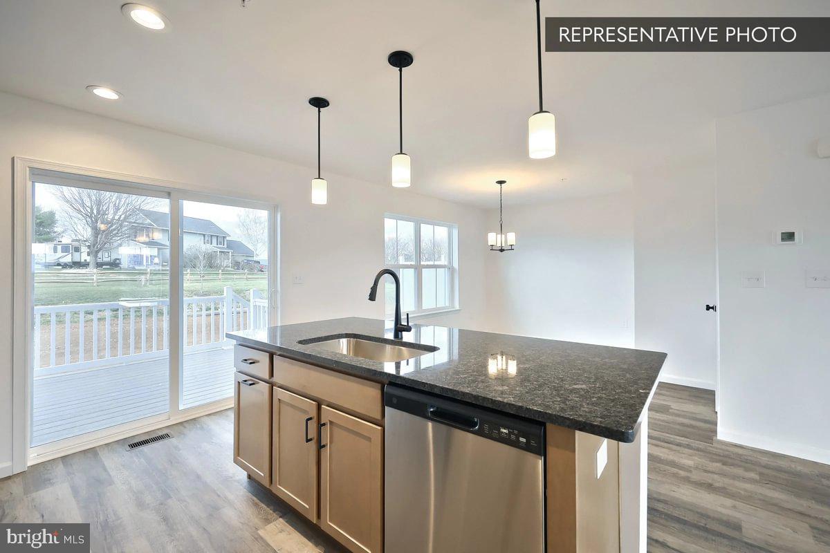 DEERFIELD ESTATES - Residential