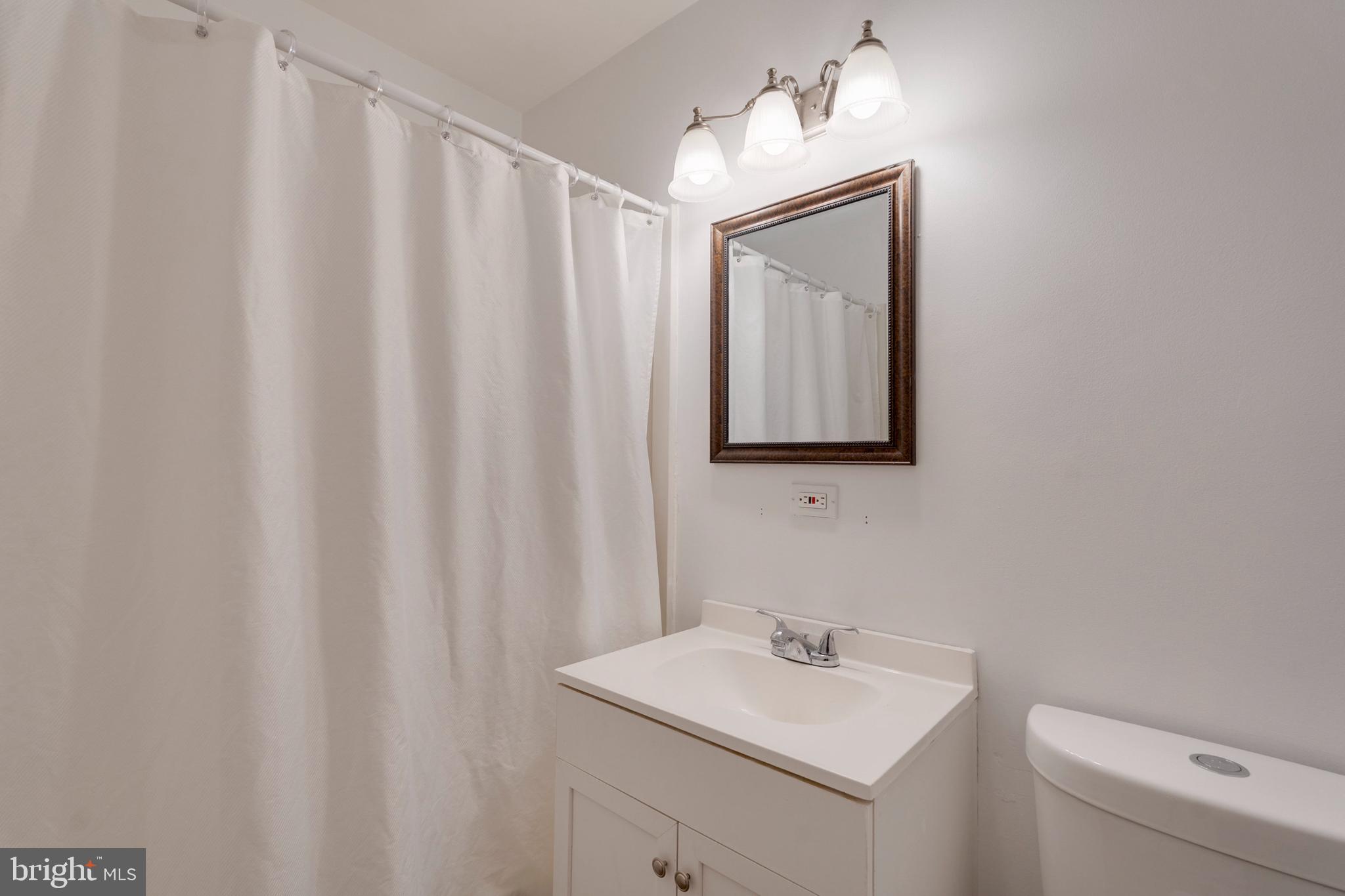 MANASSAS PARK - Residential Lease