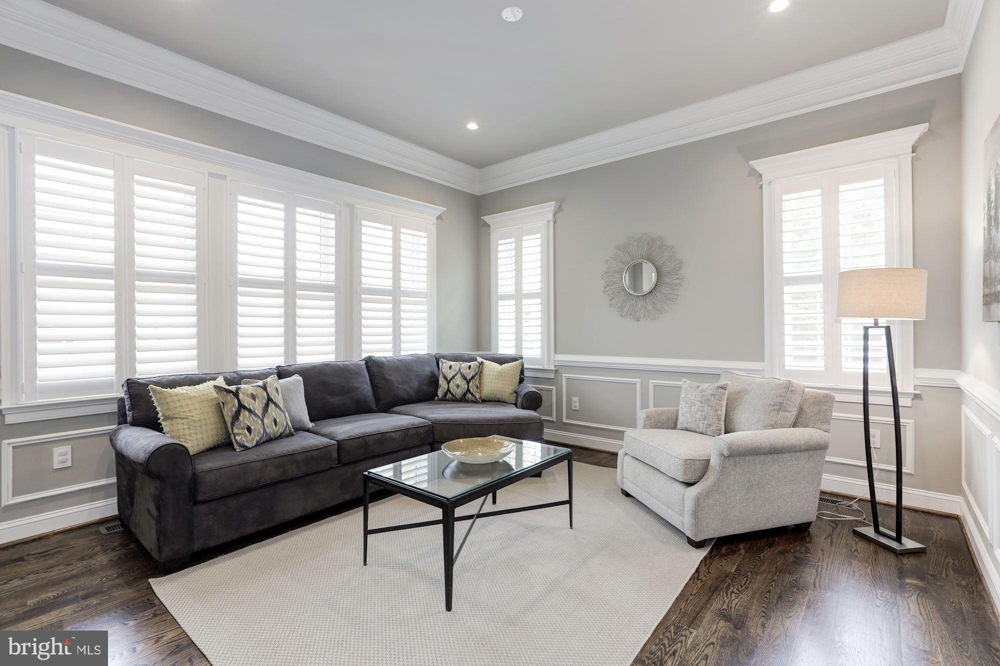 KENT GARDENS - Residential