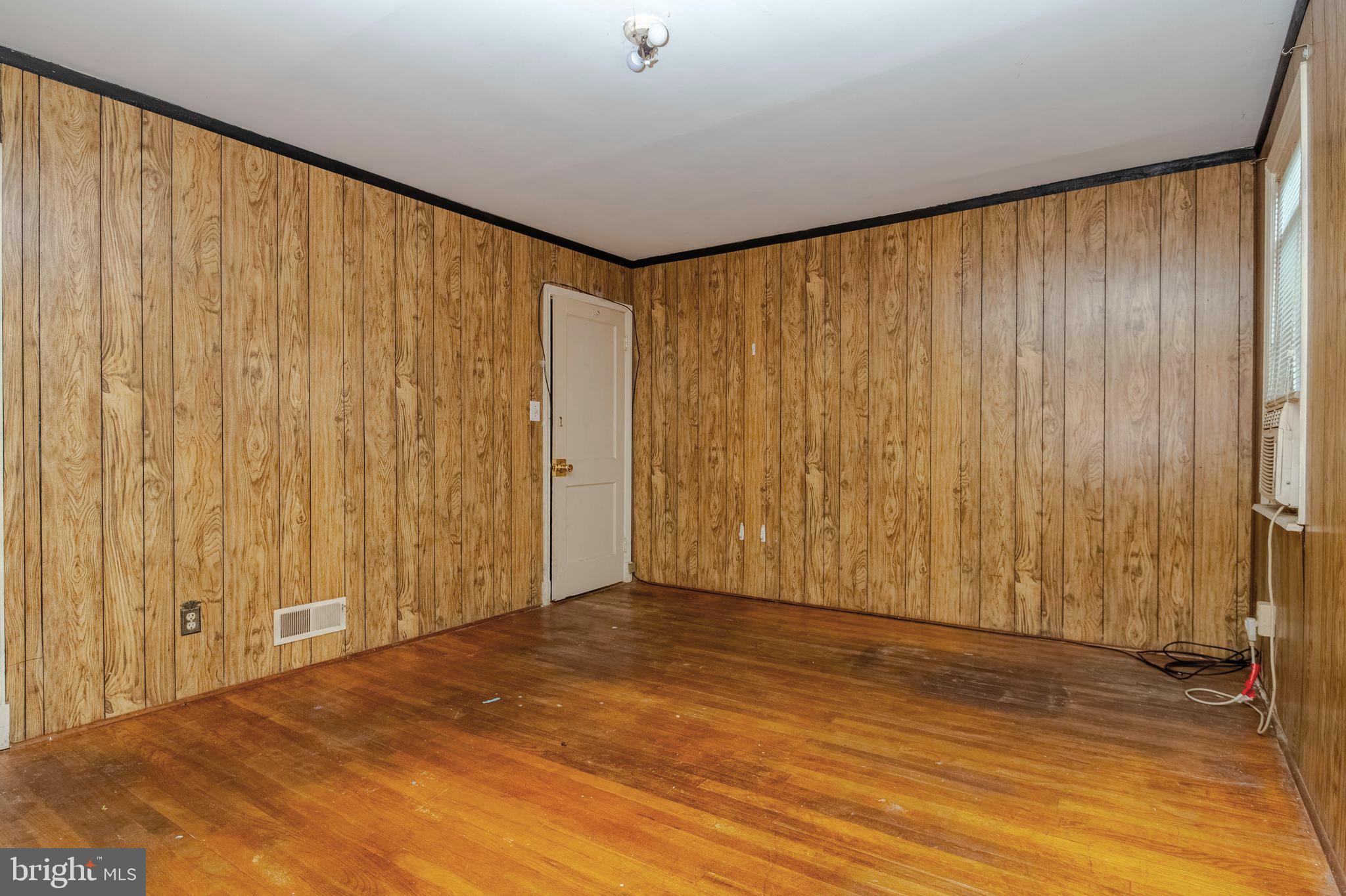 MERRITT HOMES - Residential