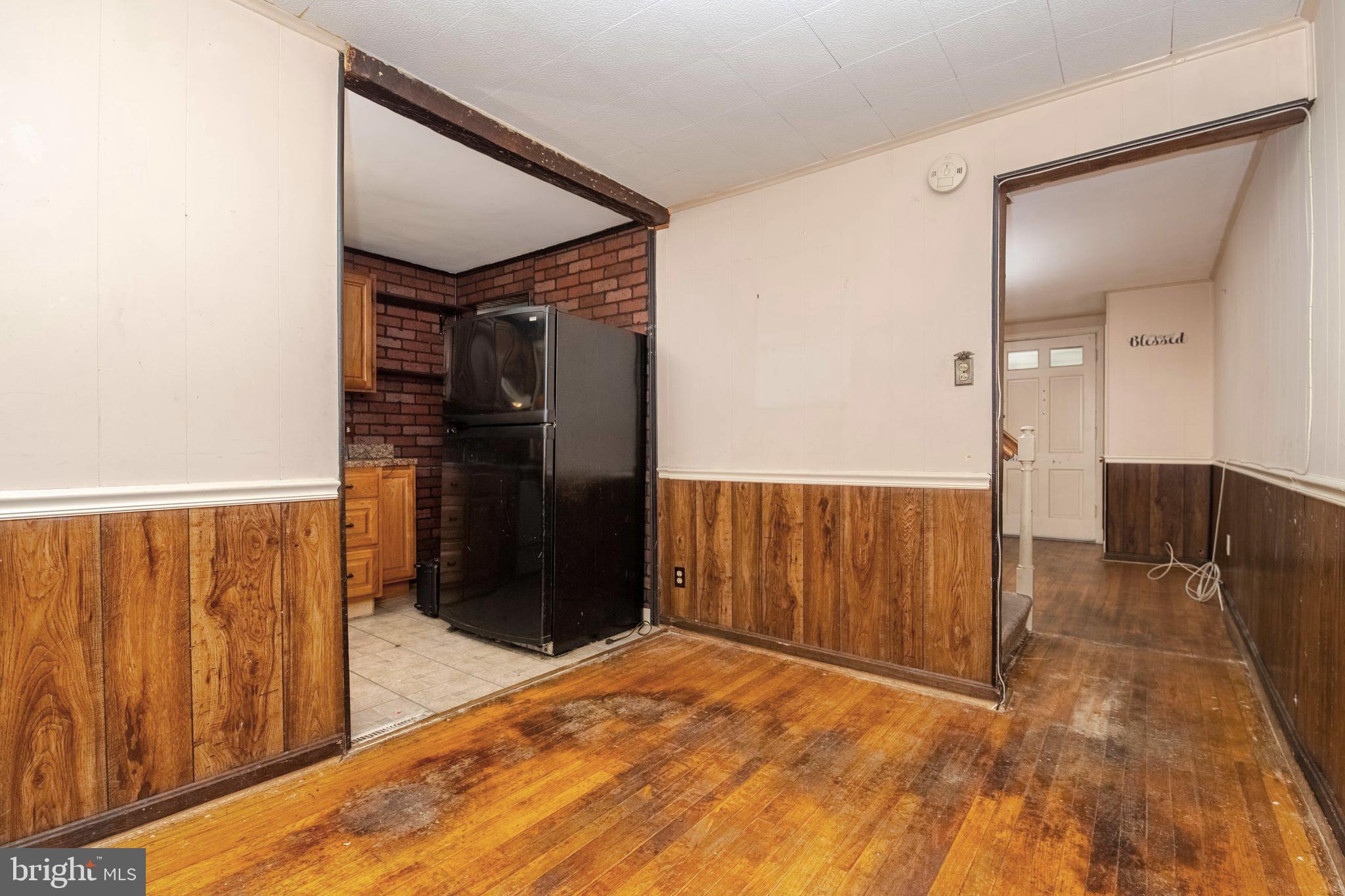 MERRITT HOMES - Residential