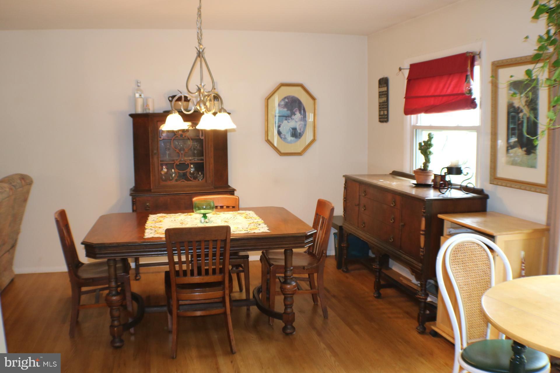KNOLLWOOD ESTATES - Residential