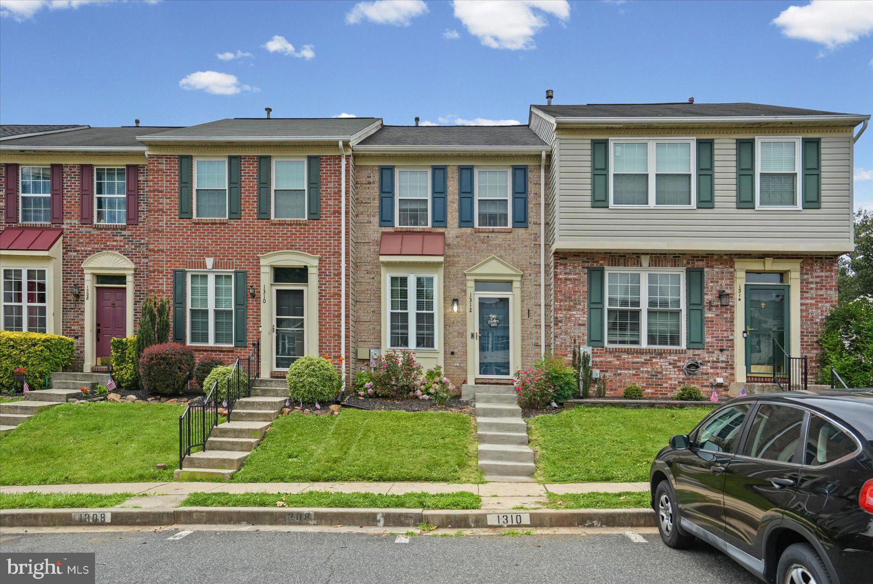 HICKORY OVERLOOK - Residential