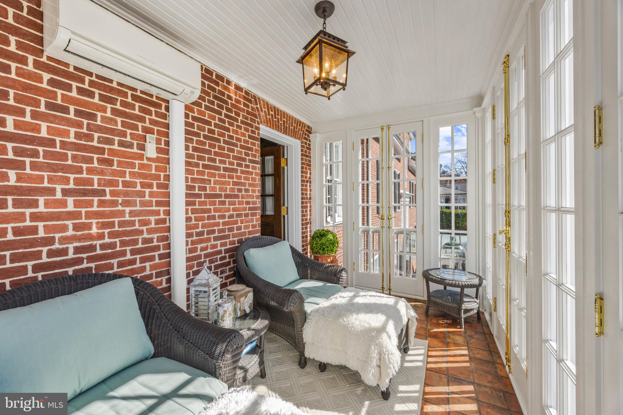 GUILFORD - Residential