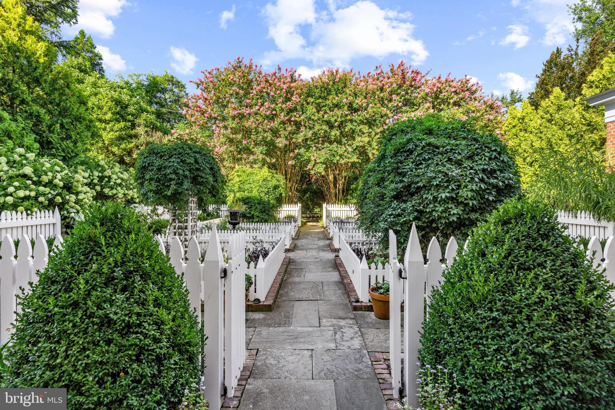 GUILFORD - Residential