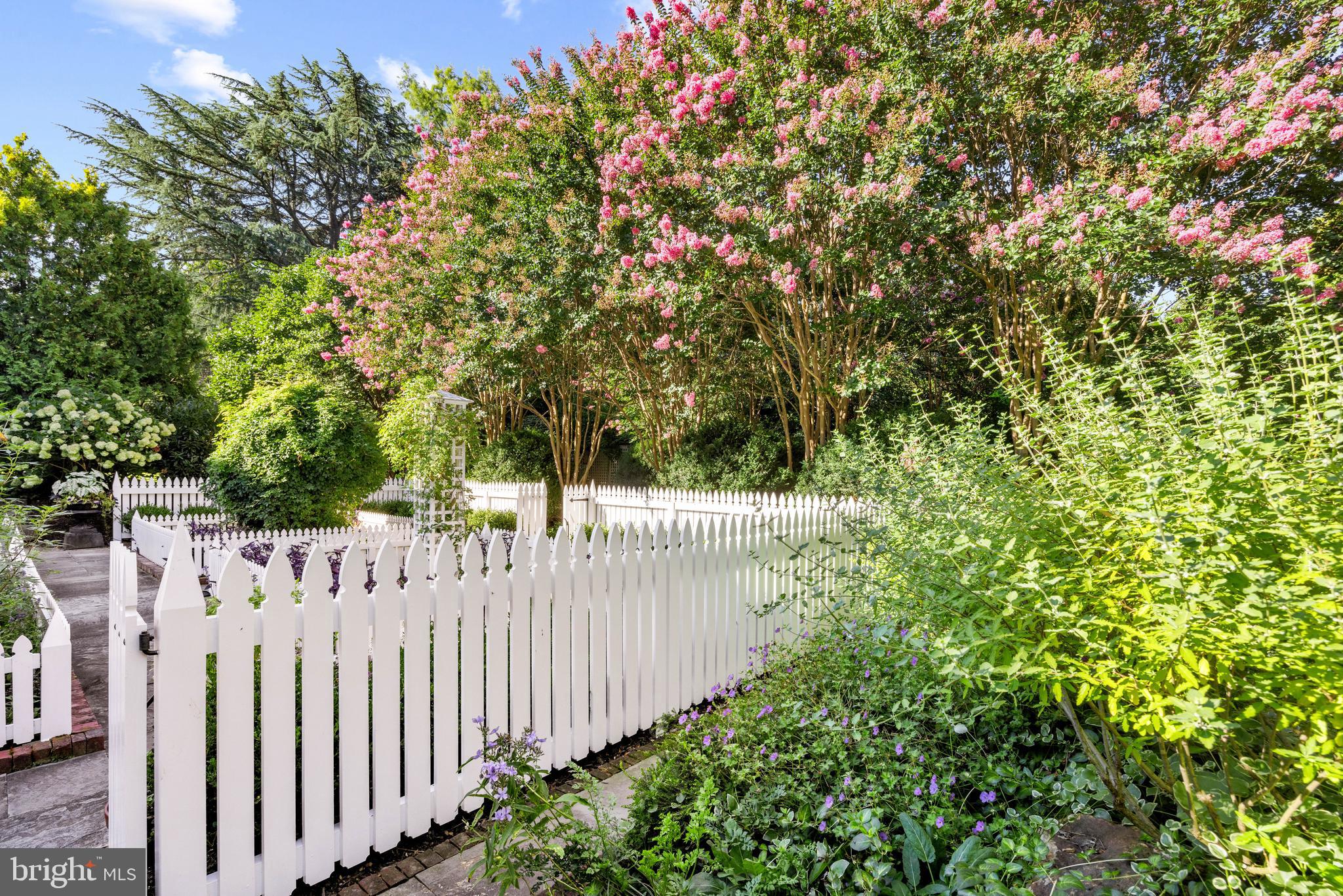 GUILFORD - Residential