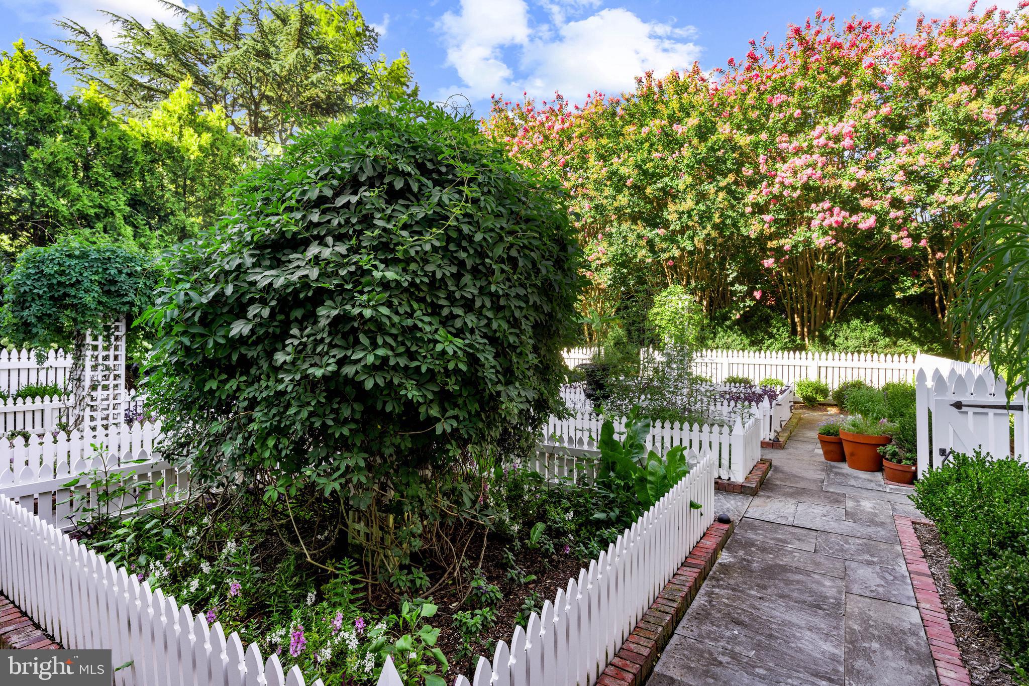 GUILFORD - Residential