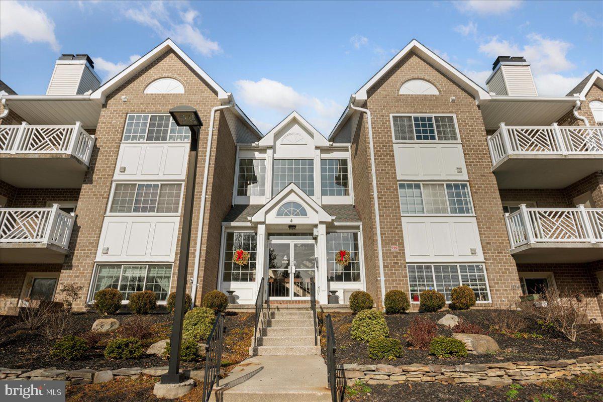 WEXFORD GARDEN CONDOMINIUMS - Residential