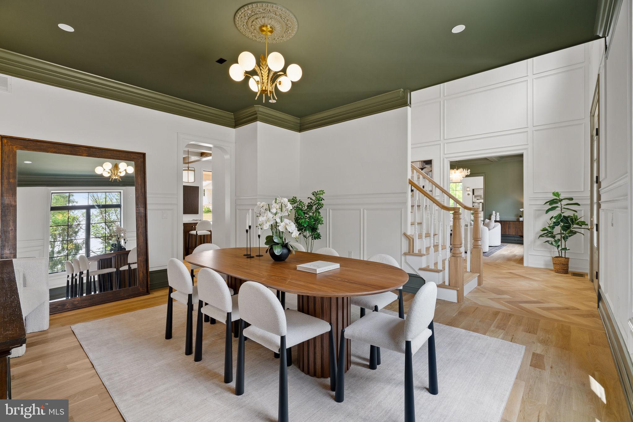 VALENTINE ESTS - Residential