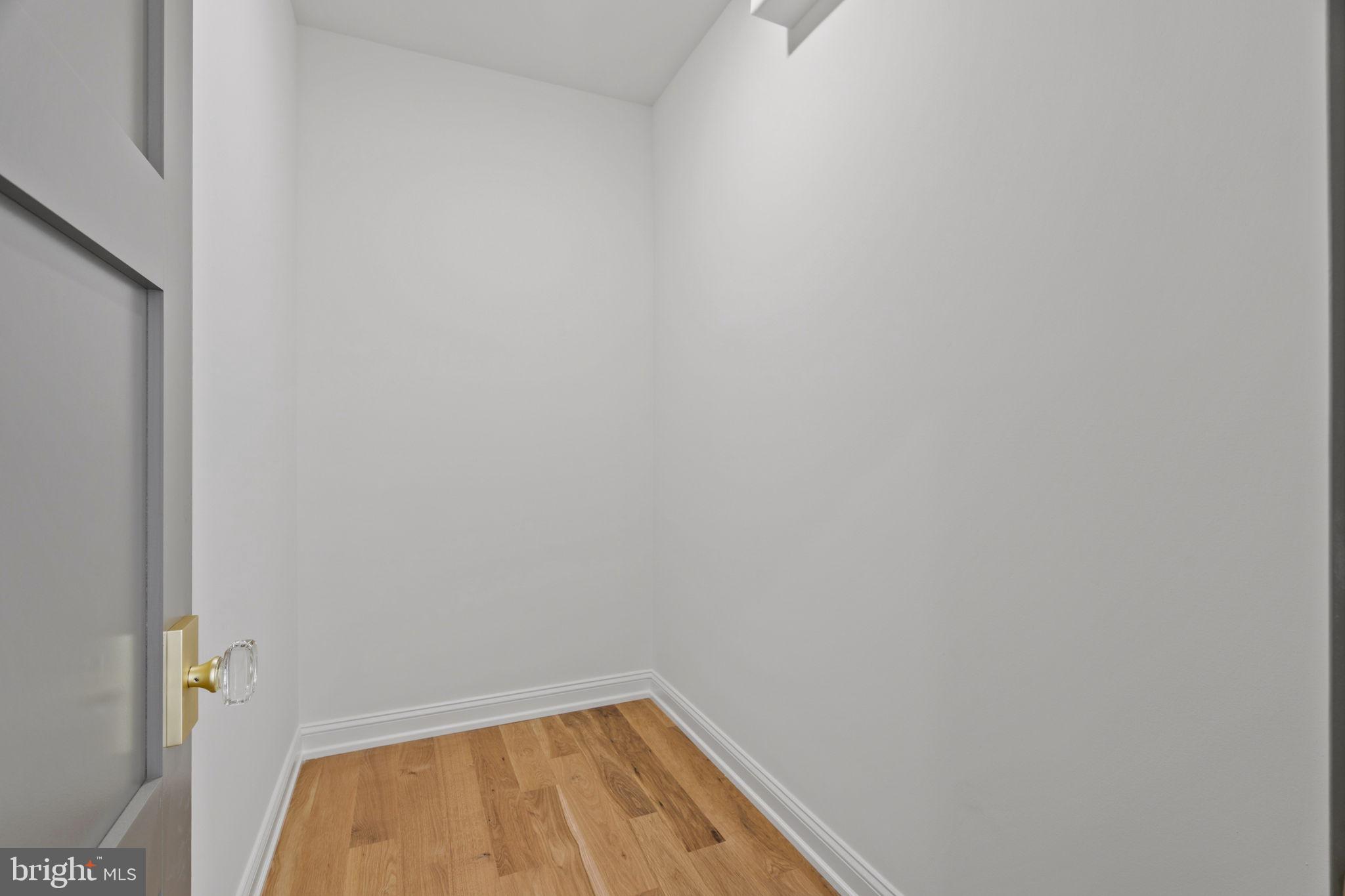 VALENTINE ESTS - Residential
