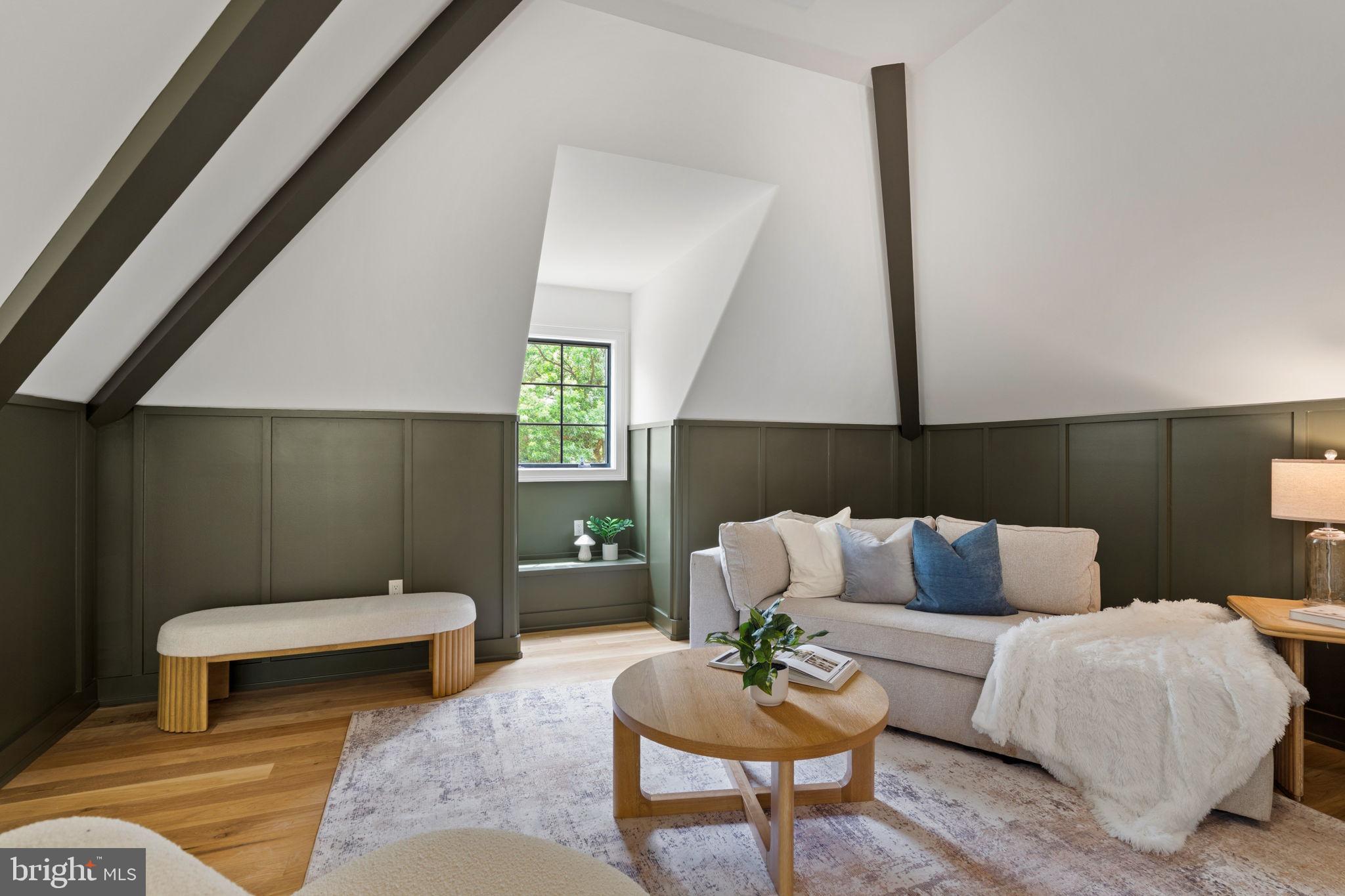 VALENTINE ESTS - Residential