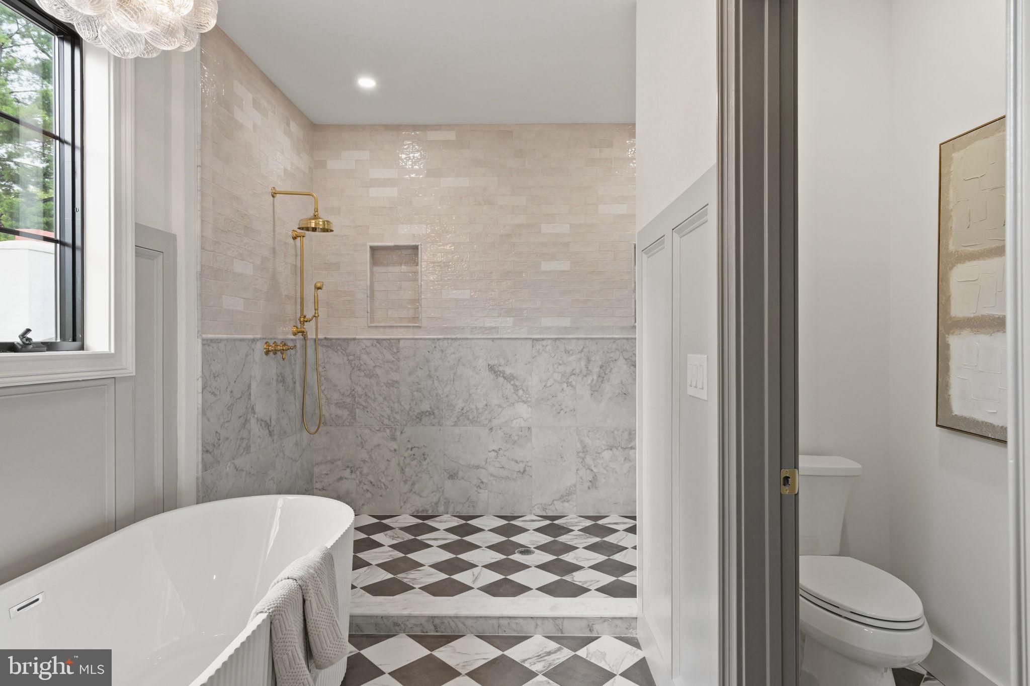 VALENTINE ESTS - Residential