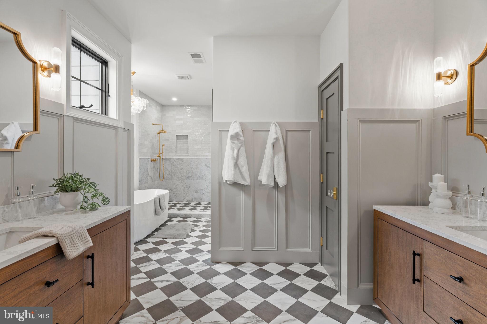 VALENTINE ESTS - Residential