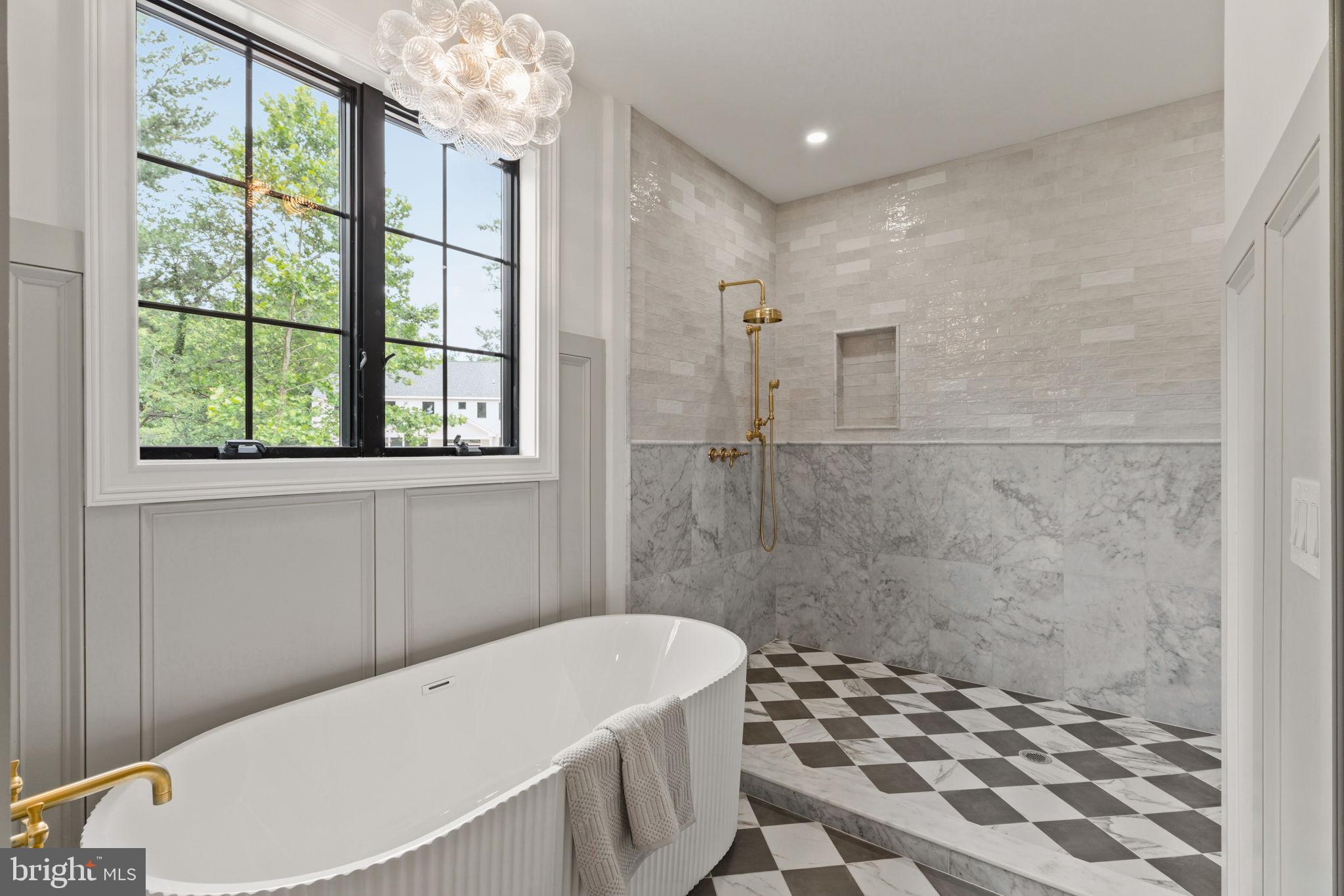 VALENTINE ESTS - Residential