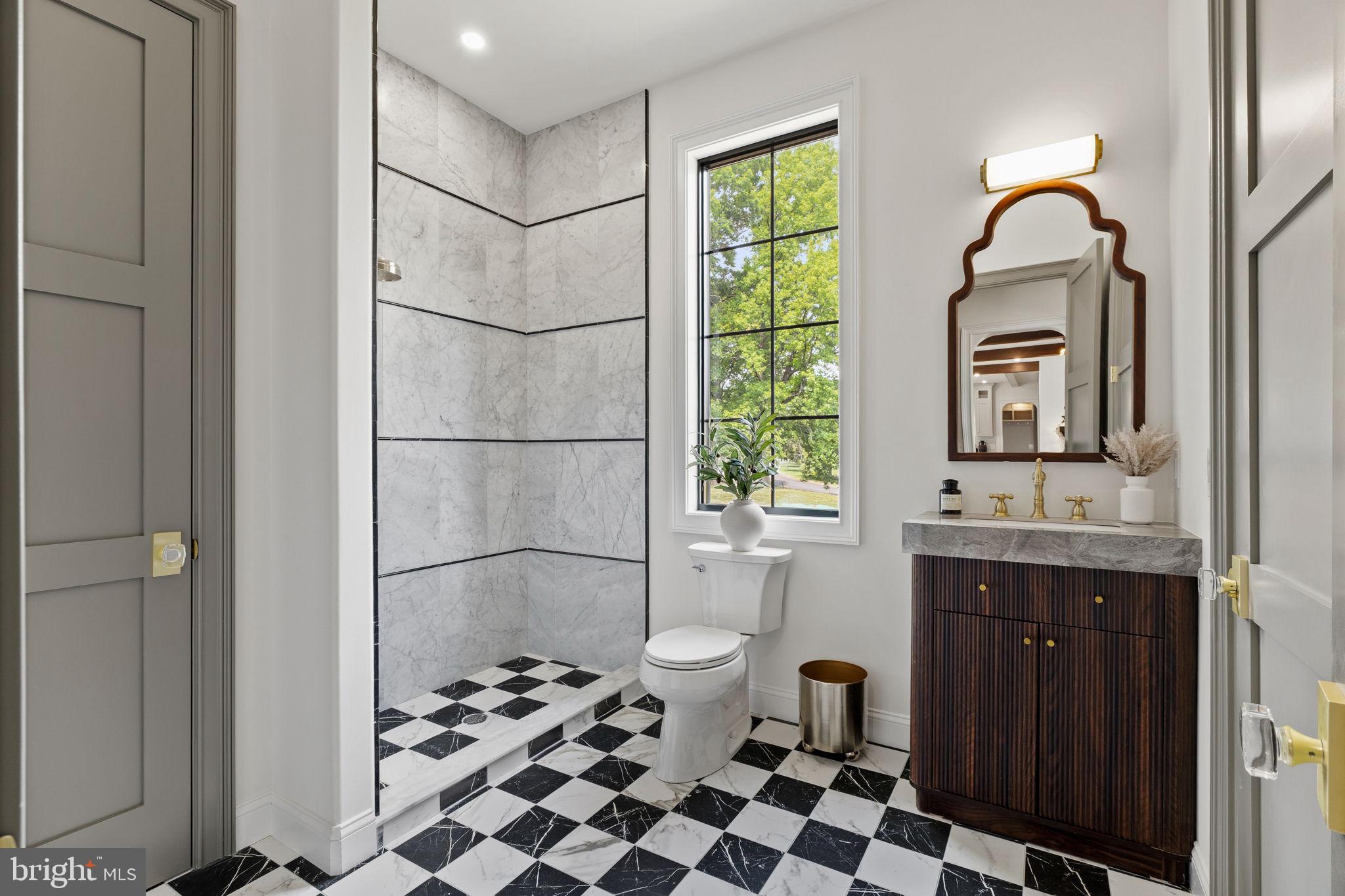 VALENTINE ESTS - Residential