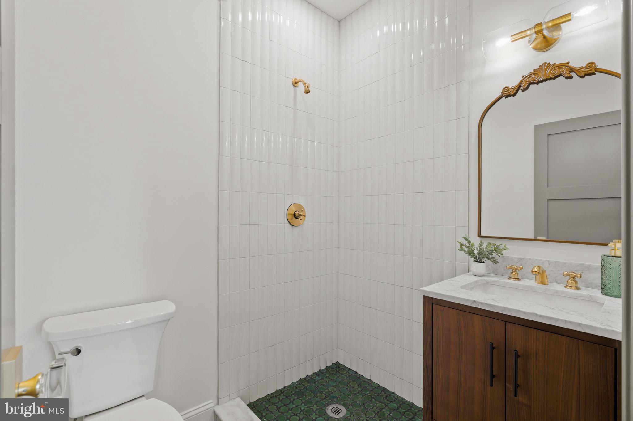 VALENTINE ESTS - Residential