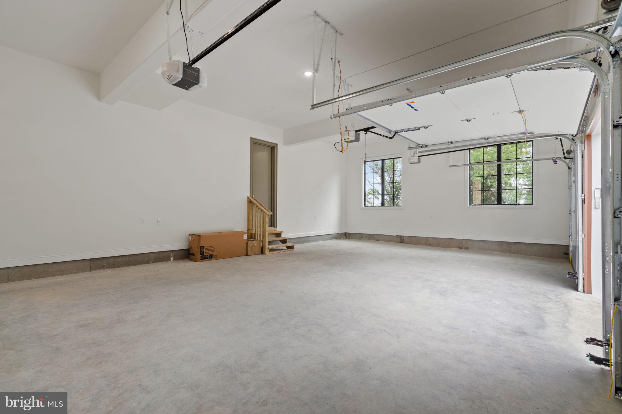 VALENTINE ESTS - Residential