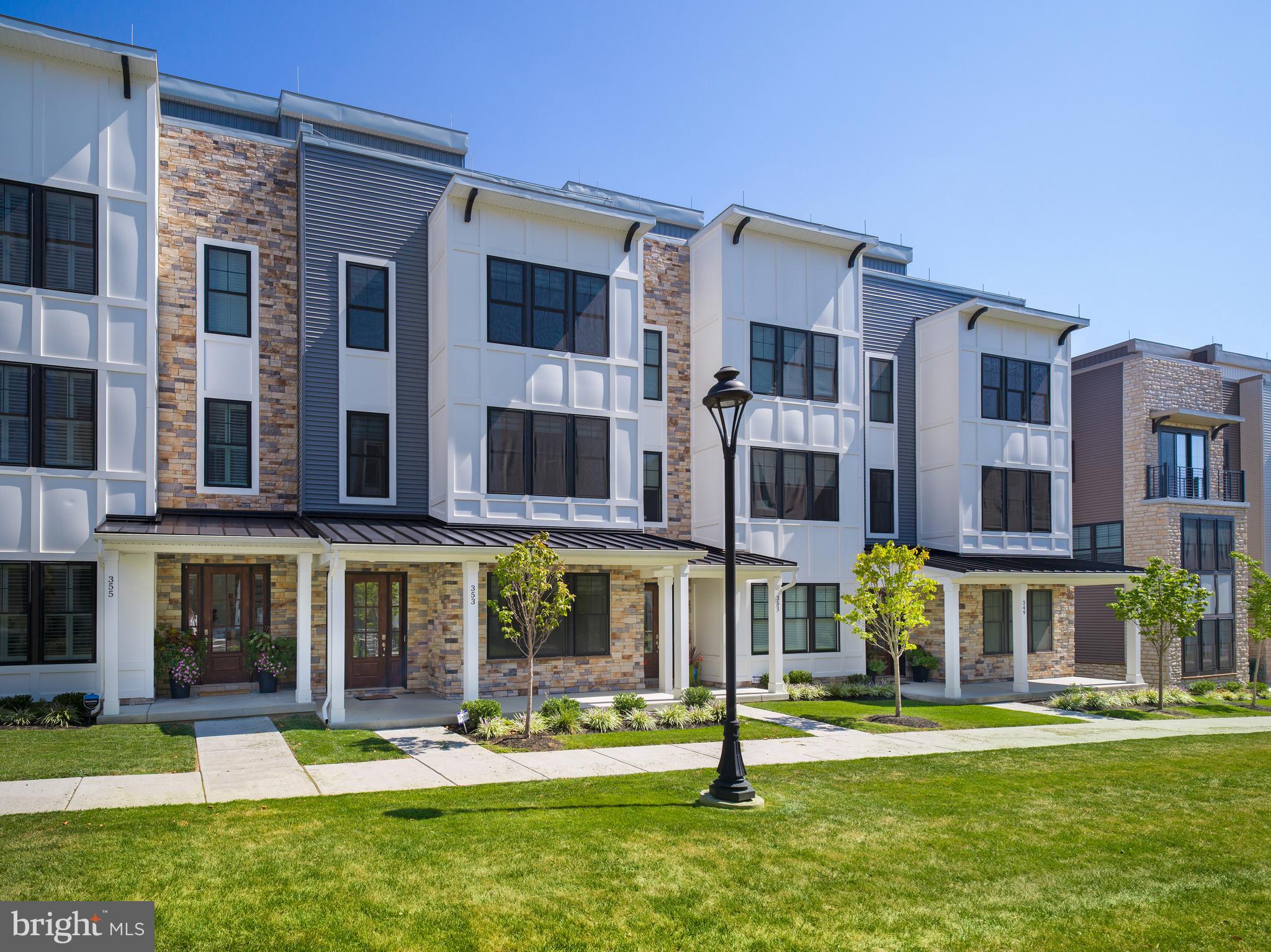 NEWTOWN WALK AT ELLIS PRESERVE - Residential