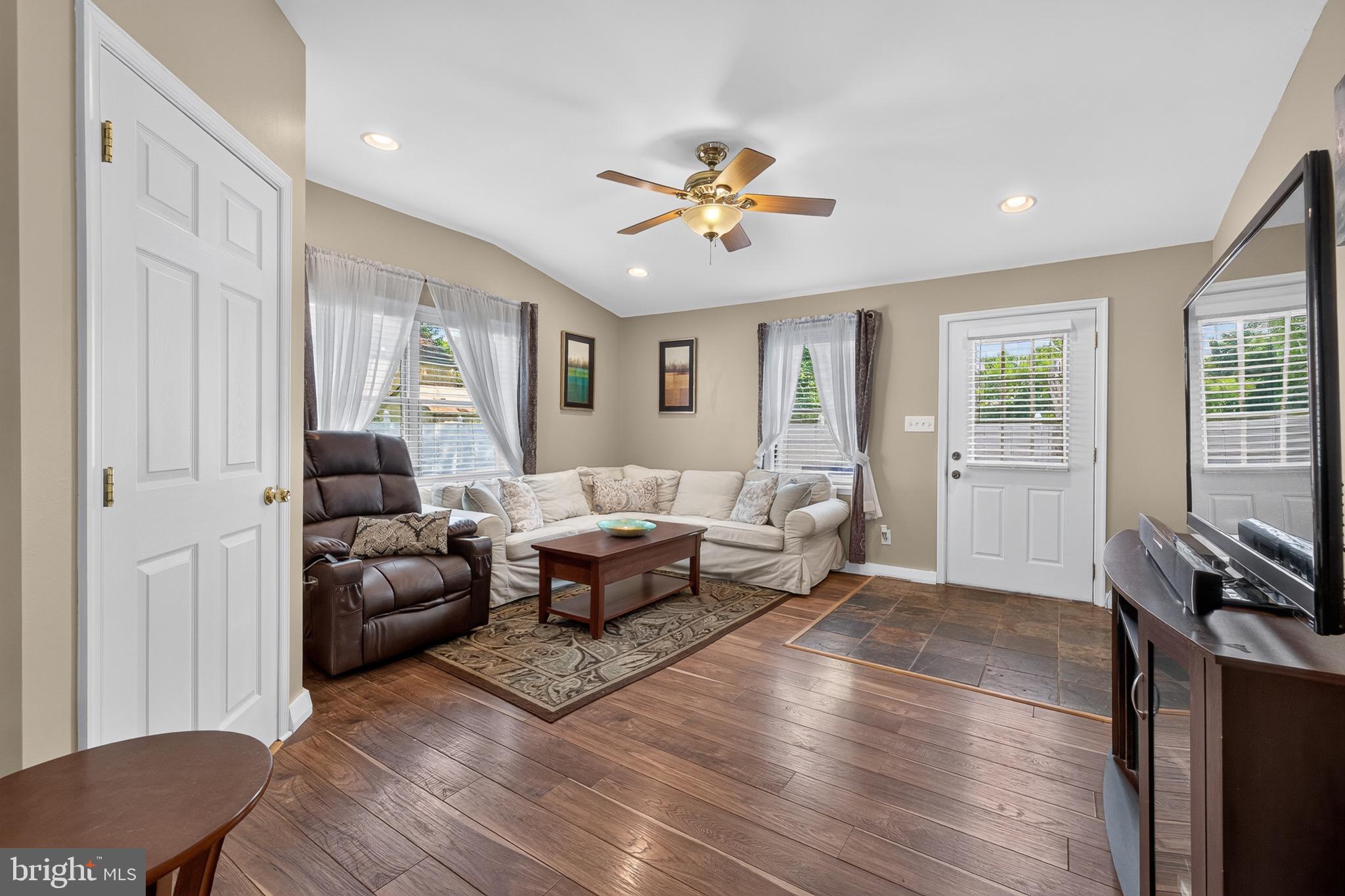 RIDLEY FARMS - Residential