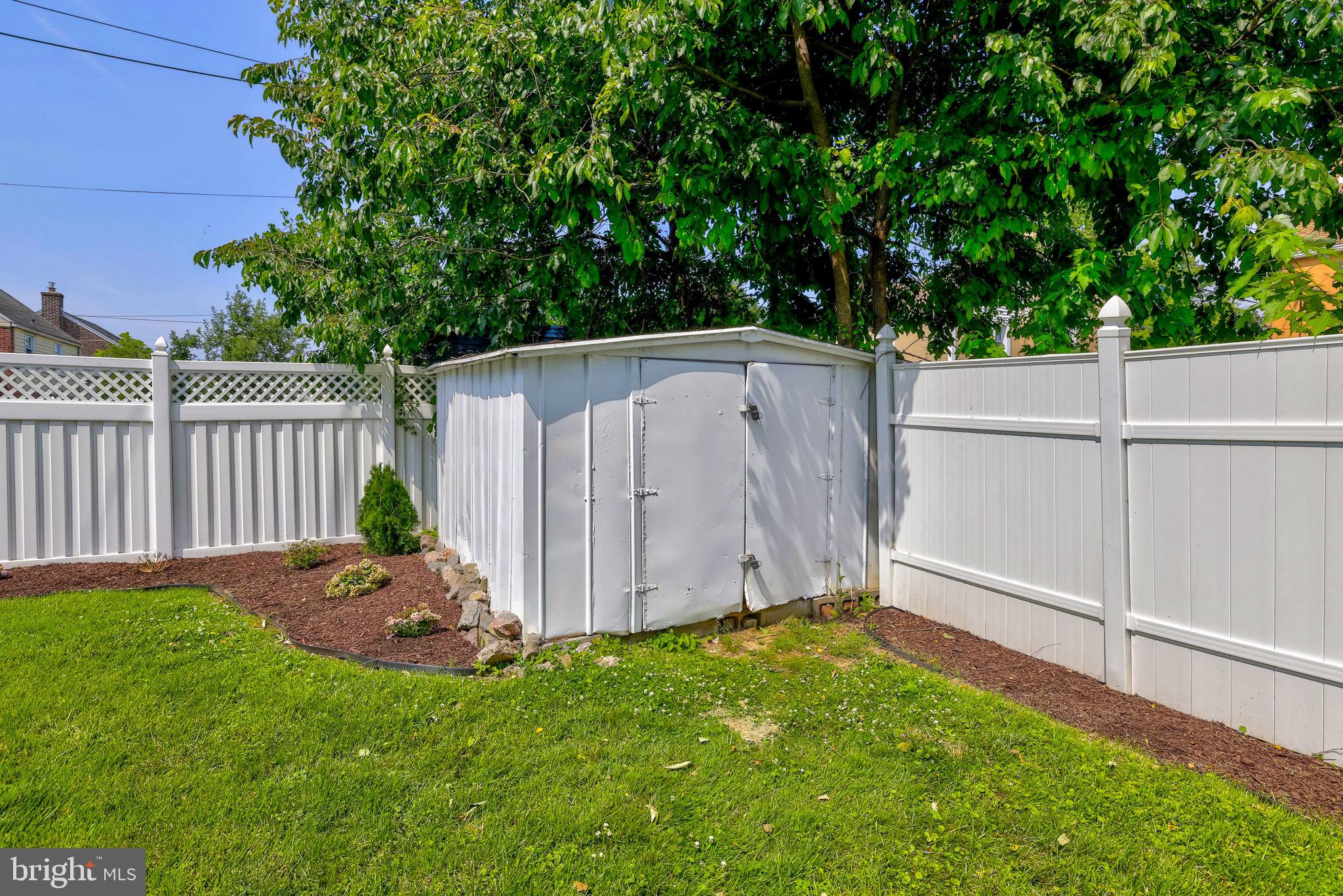 RIDLEY FARMS - Residential